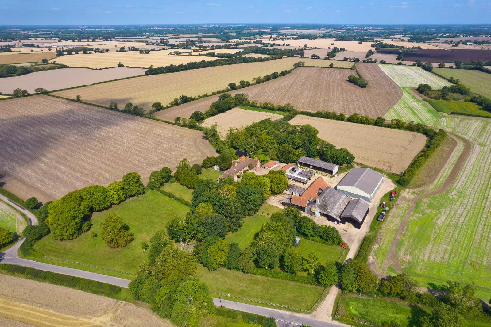 5 bedroom detached house for sale 0