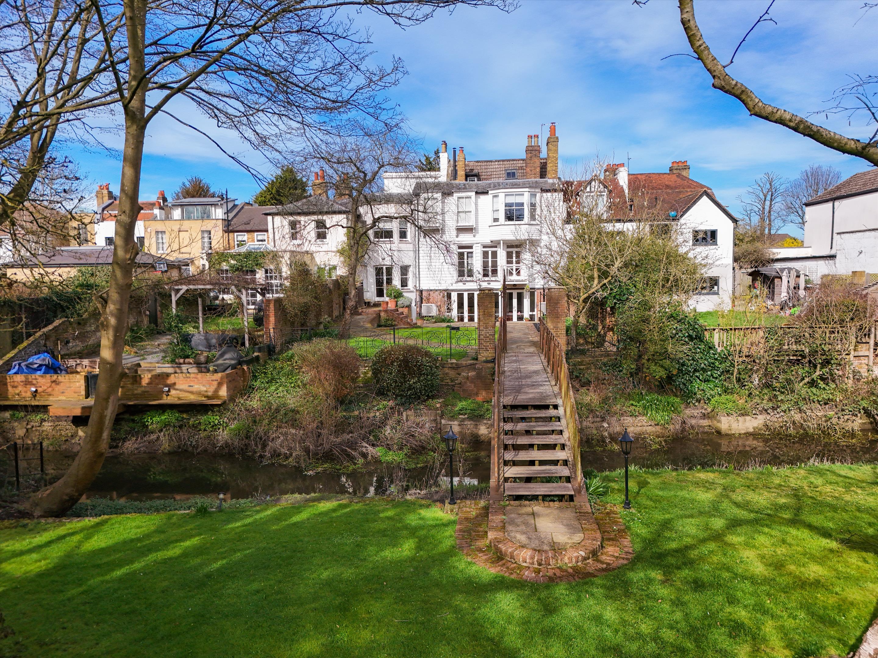 5 bedroom terraced house for sale 0