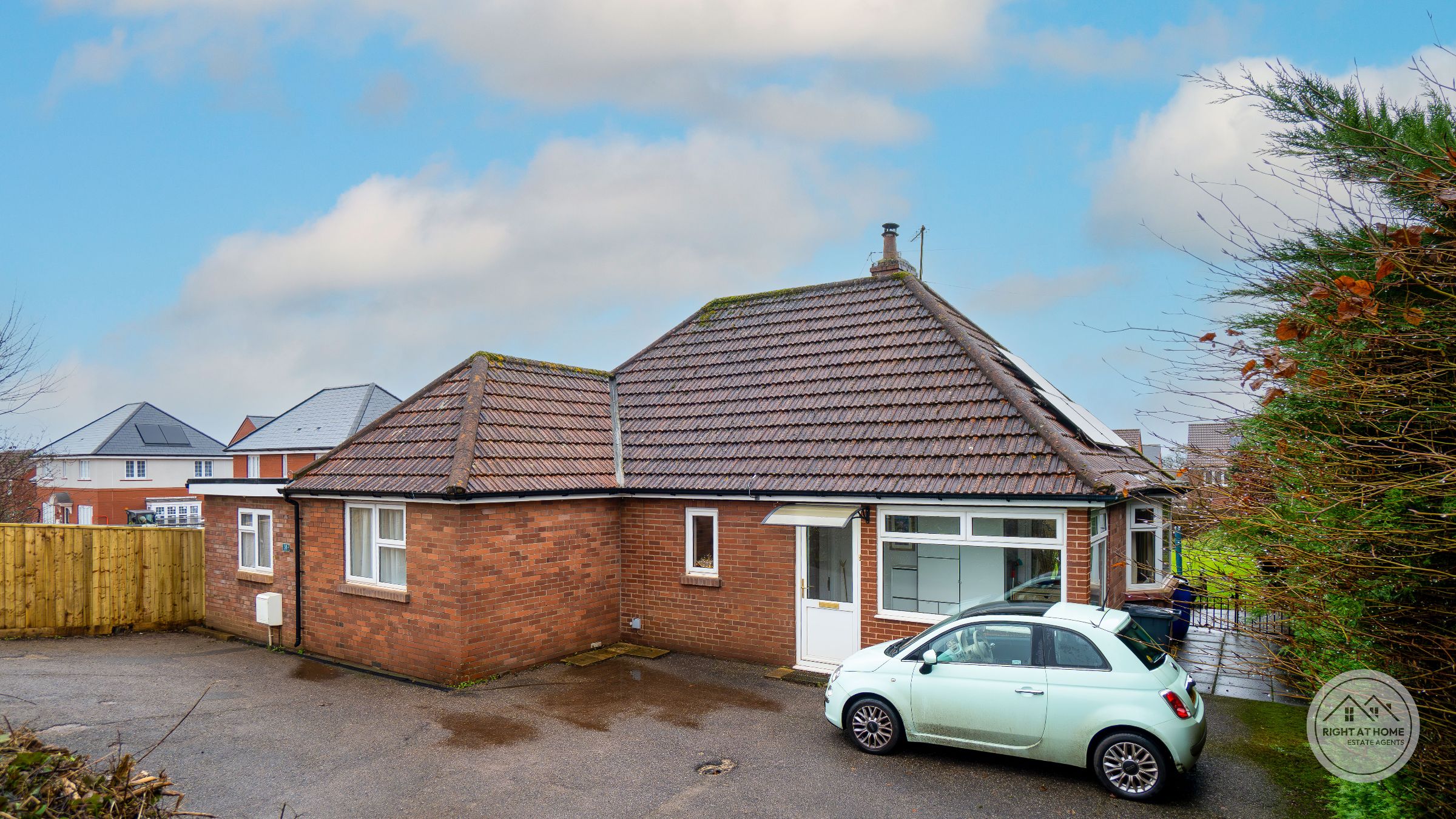 38 Pinn Hill, Exeter photo 4