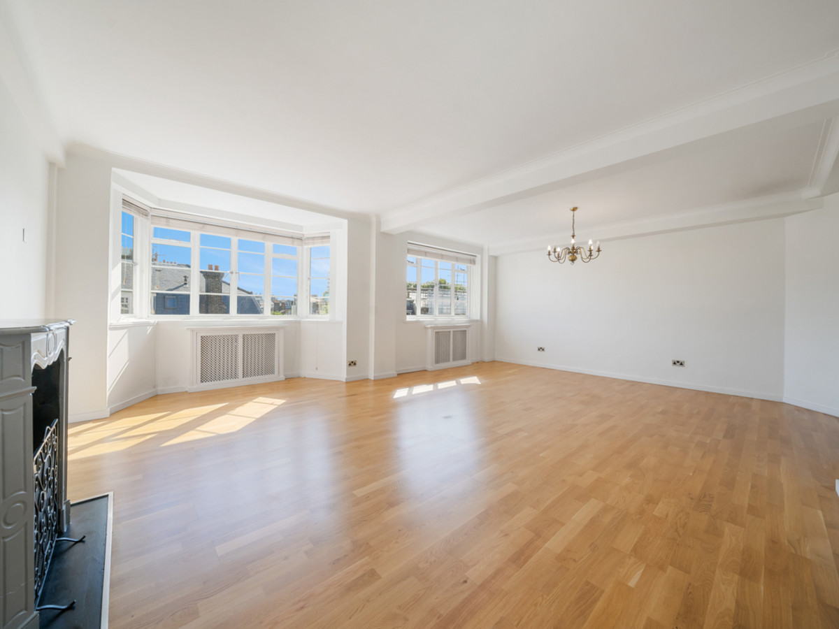 3 bedroom flat for sale 0