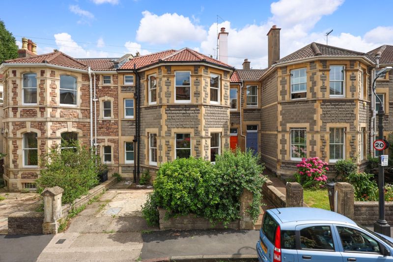 4 bedroom terraced house for sale 0