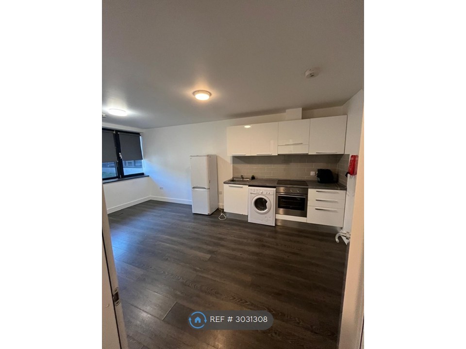 Flat, Templefields House River Way, Harlow photo 5