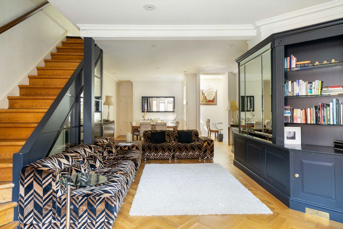 2 bedroom flat for sale 0