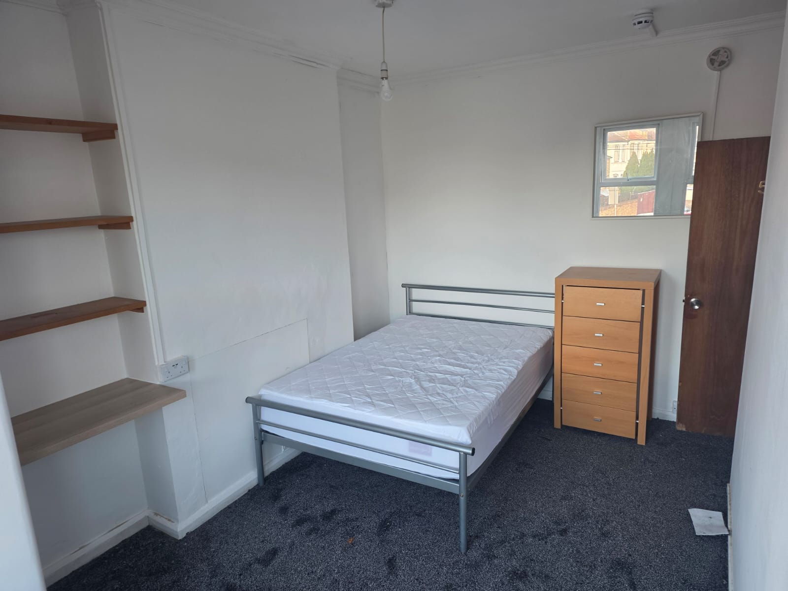 137, Wanstead Park Road, Ilford photo 5
