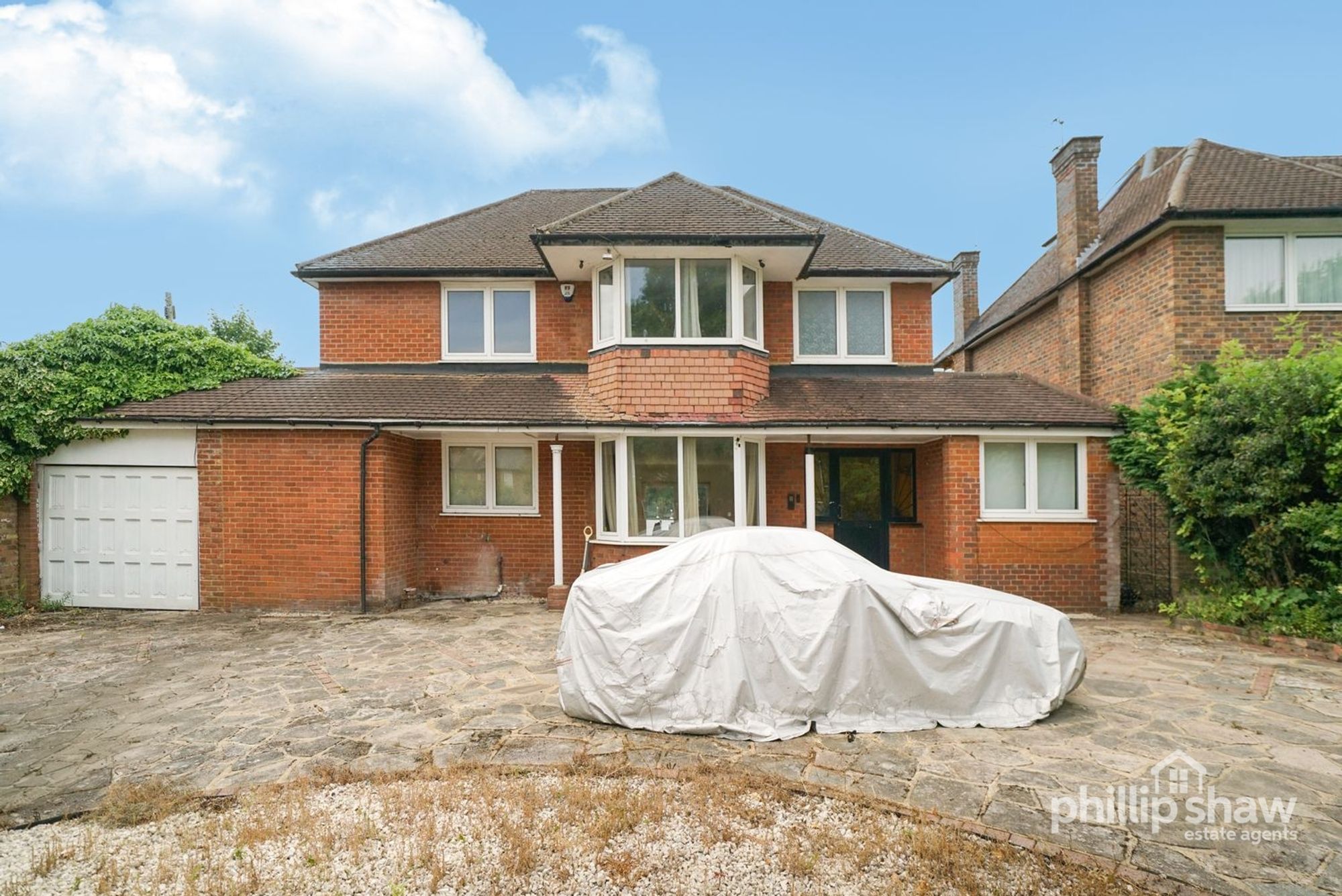 5 bedroom detached house for sale 0