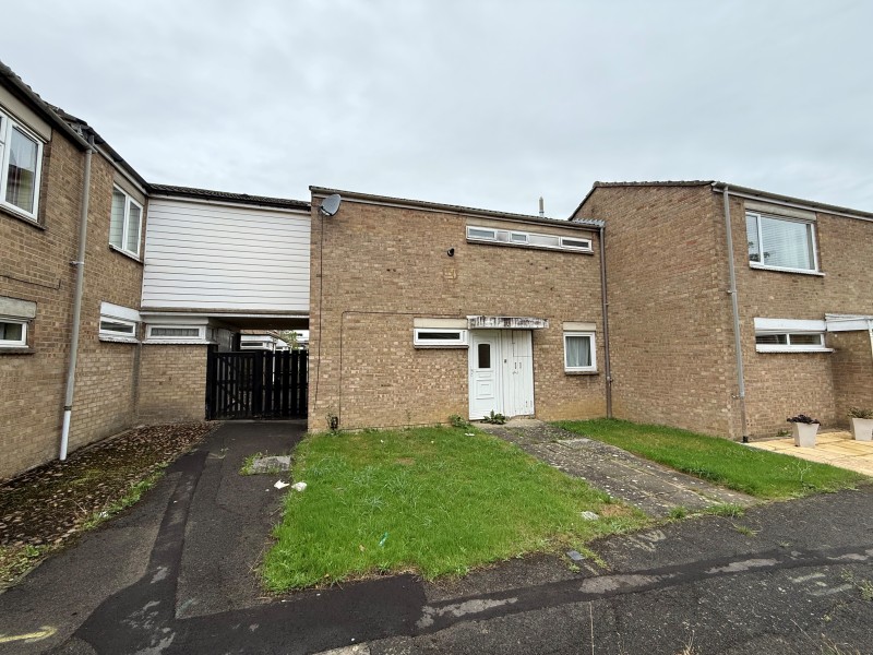 4, Orkney Walk, Corby photo 2