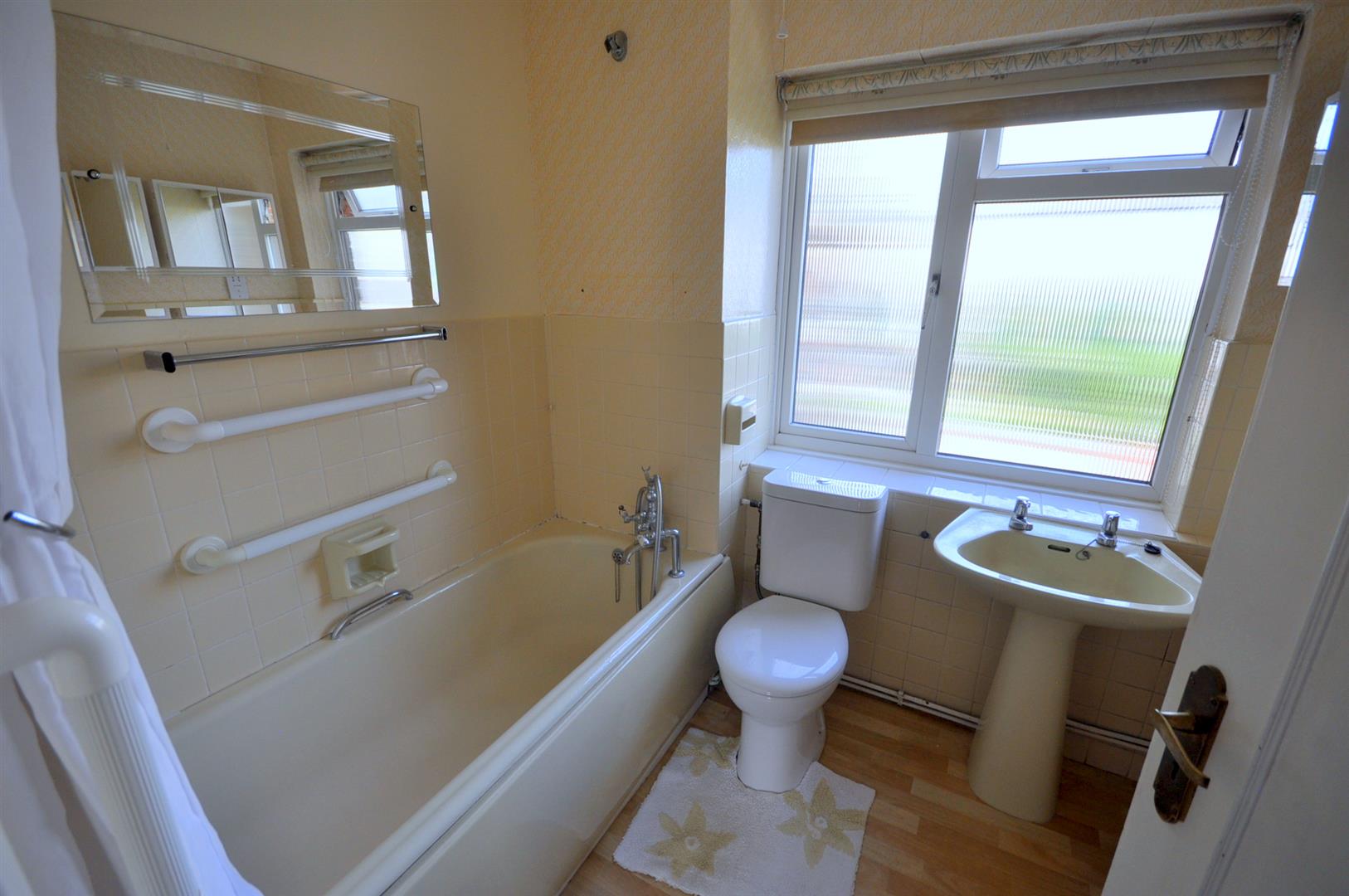Flat 8, The Lodge, Blackwater Road, Eastbourne photo 4