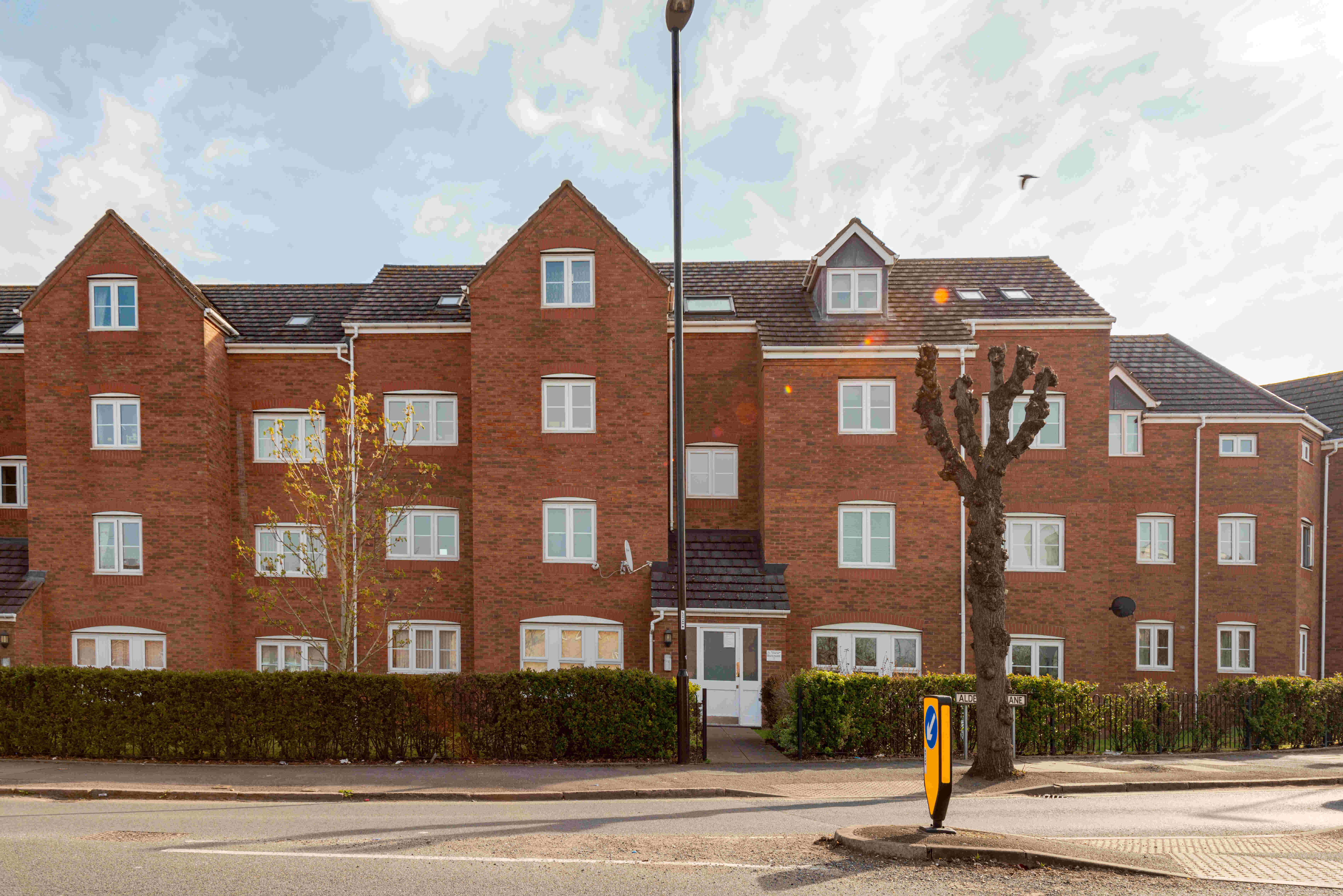 3 bedroom flat for sale