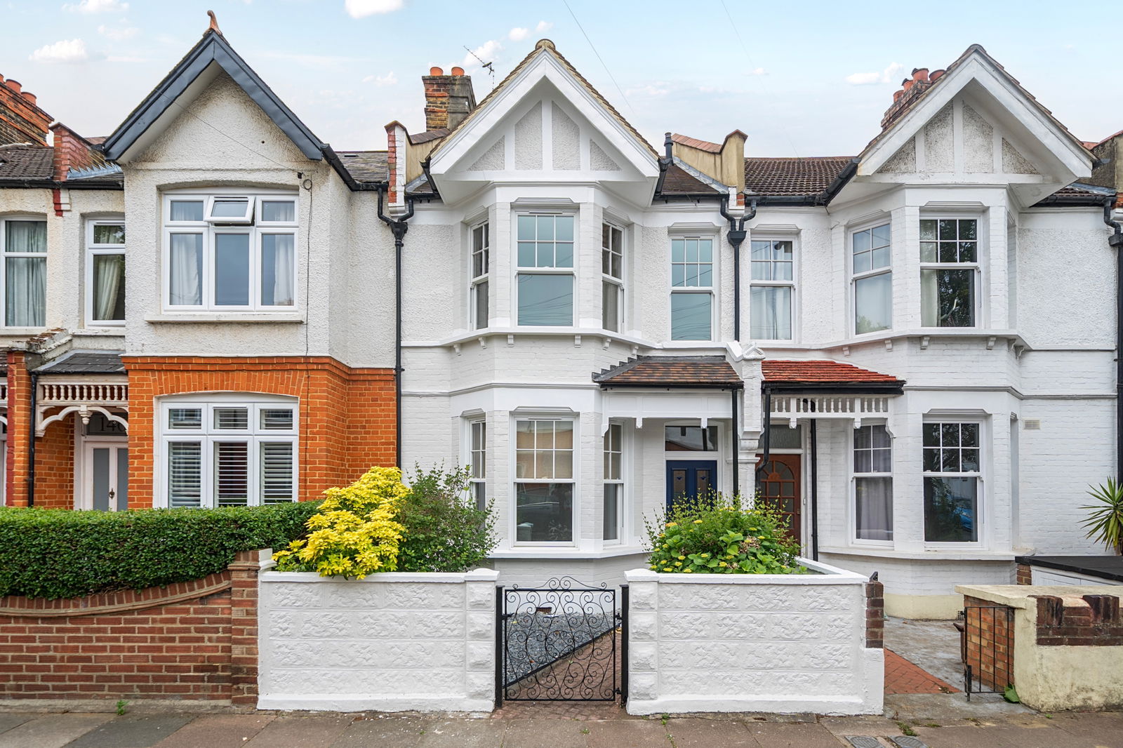 4 bedroom terraced house for sale 0