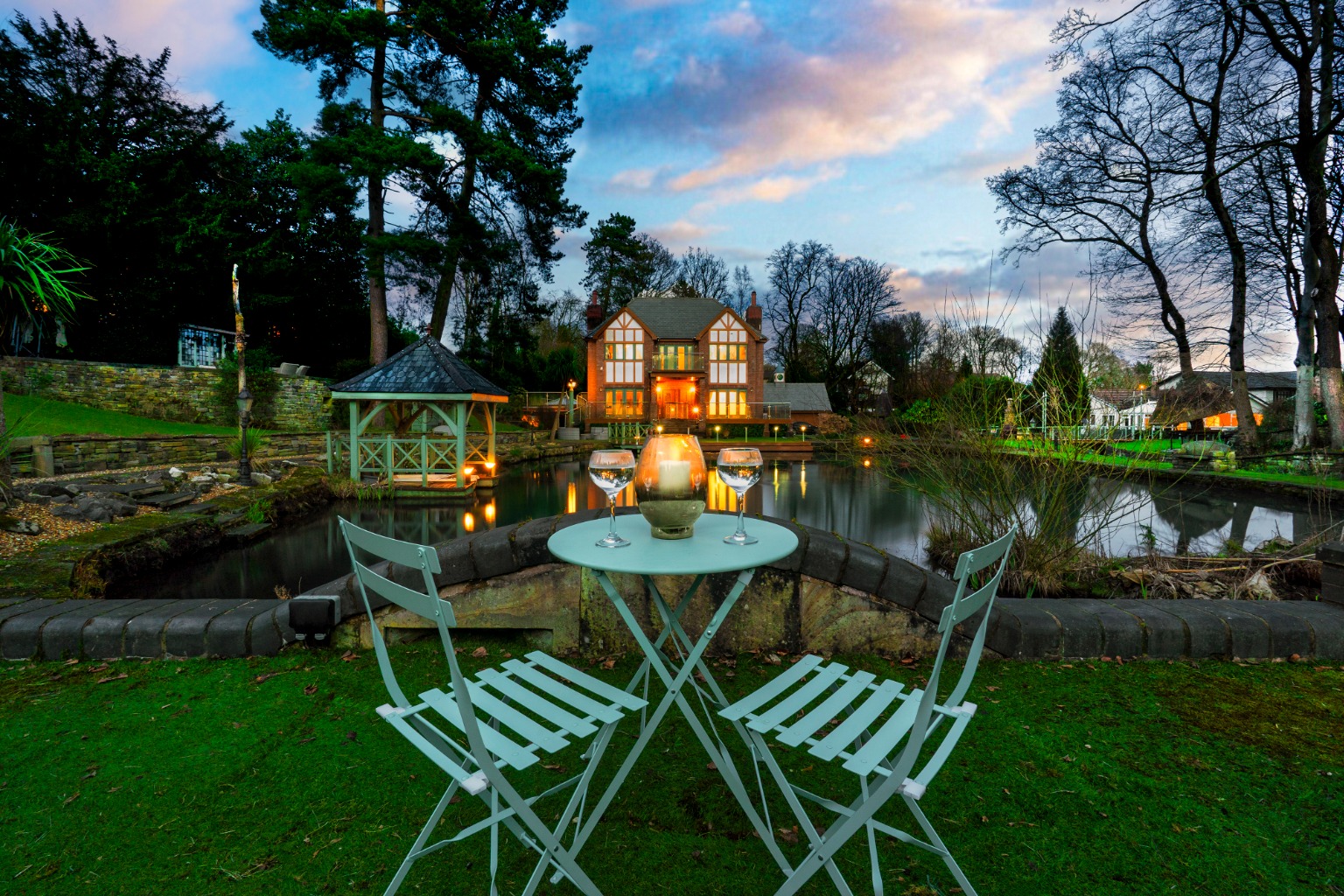 4 bedroom detached house for sale 0