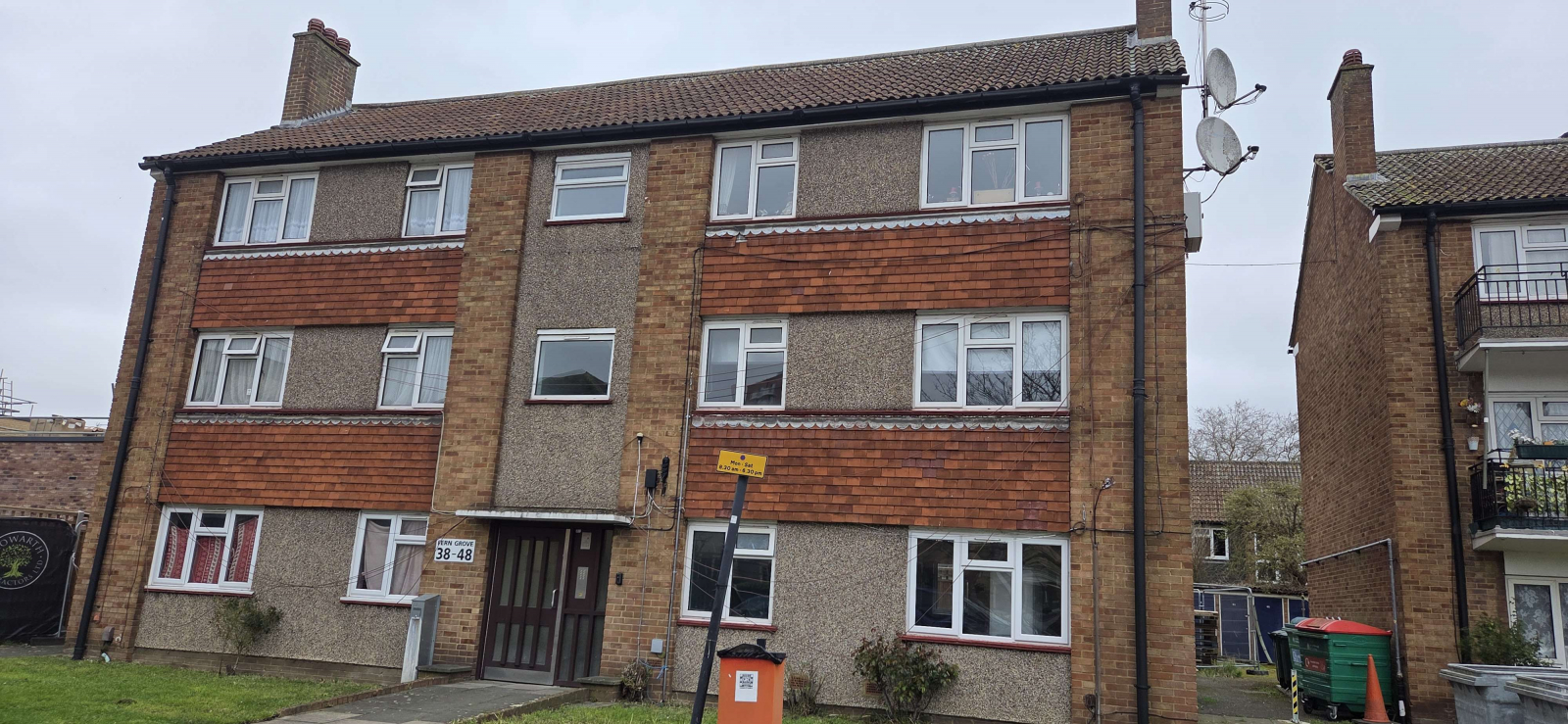 38, Fern Grove, Feltham photo 4