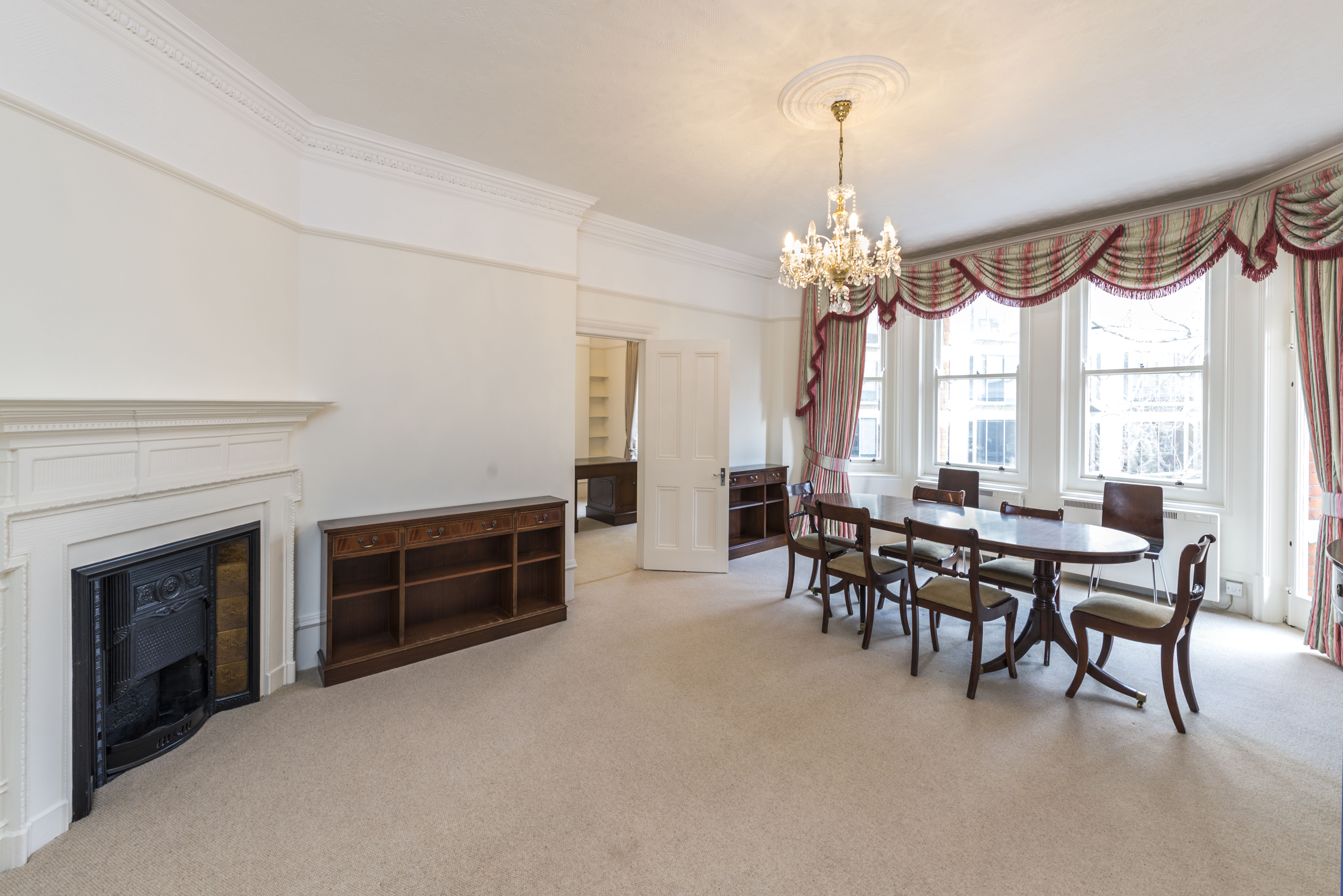 3 bedroom flat for sale 0