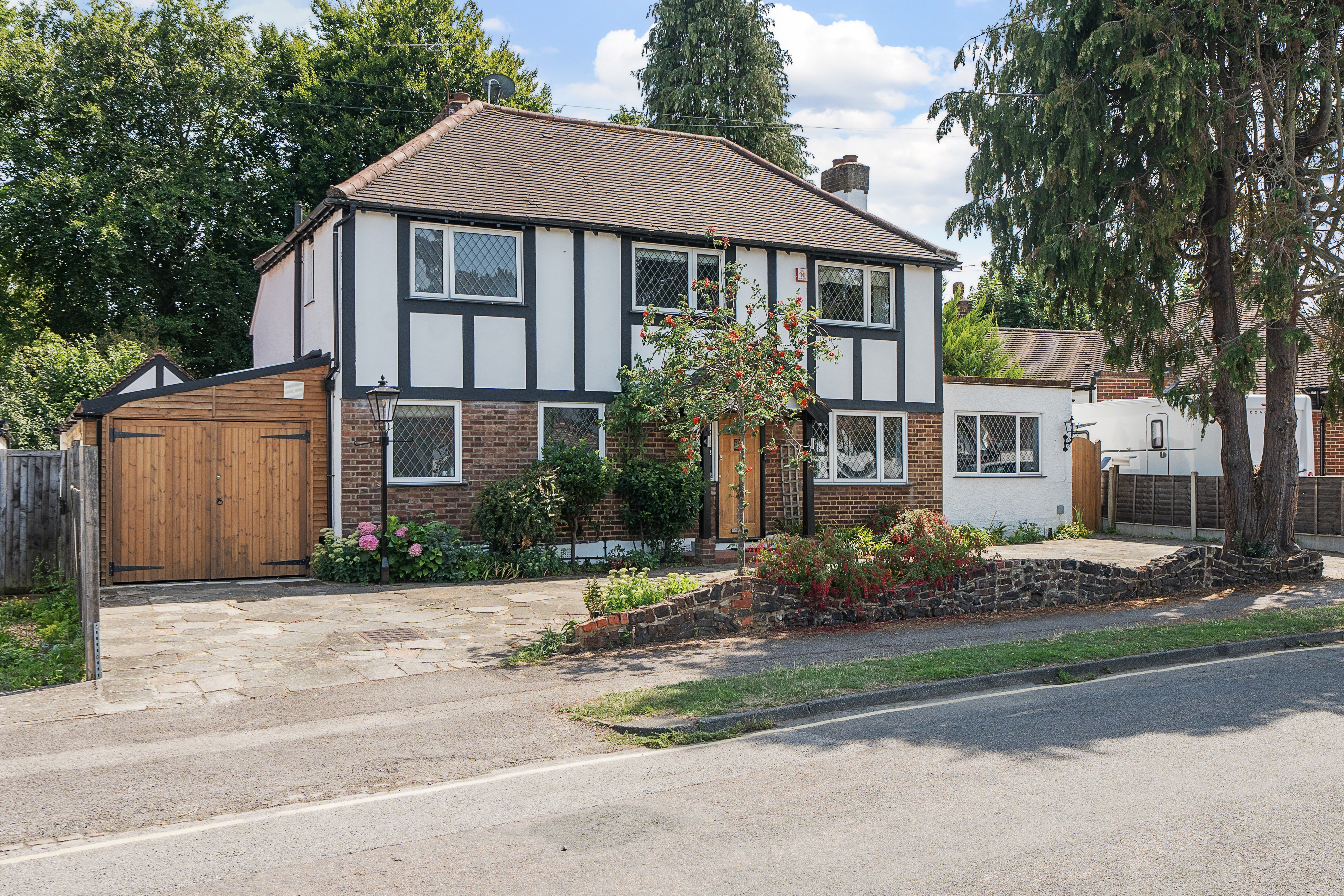 2 bedroom flat for sale in London