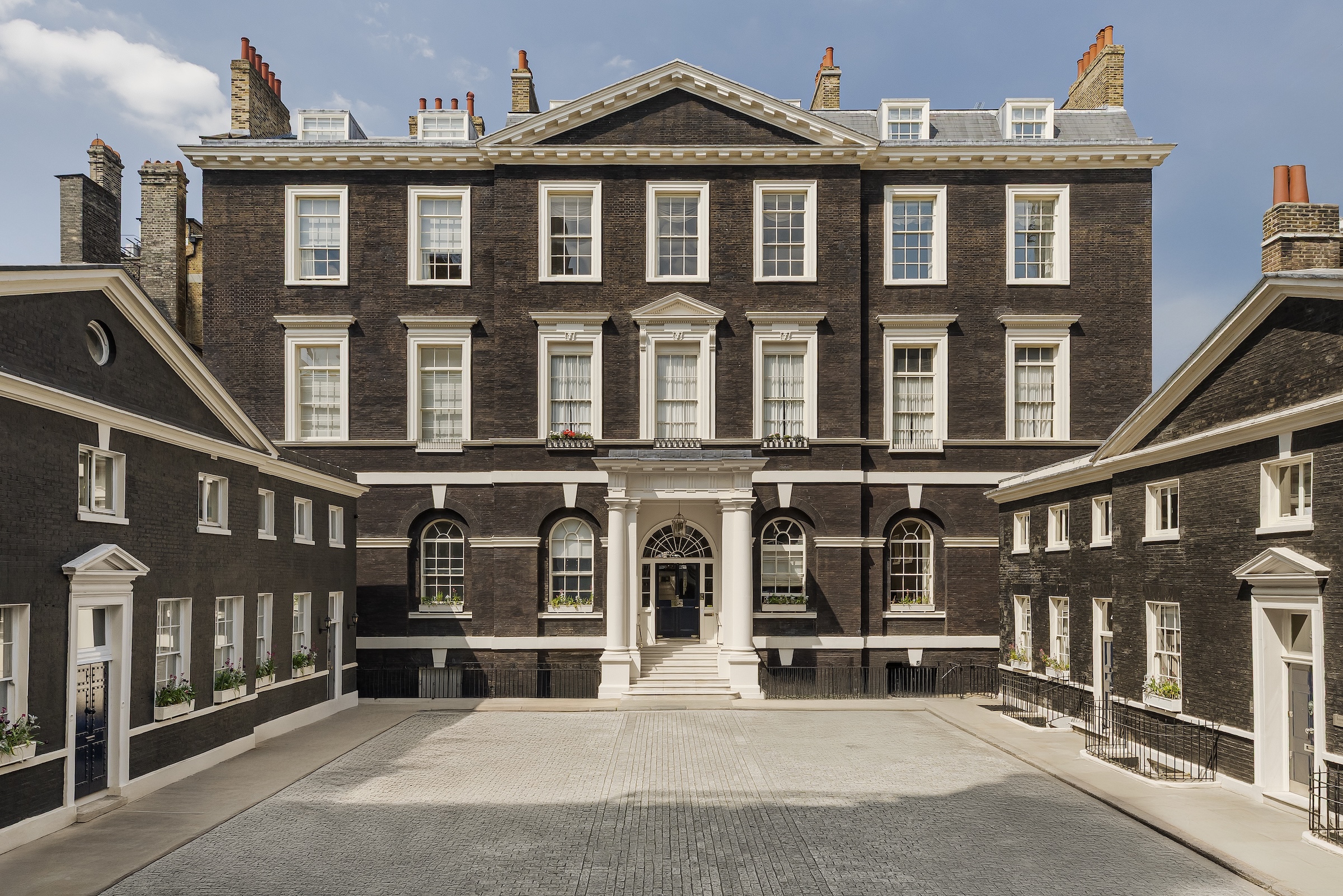 2 bedroom flat for sale 0