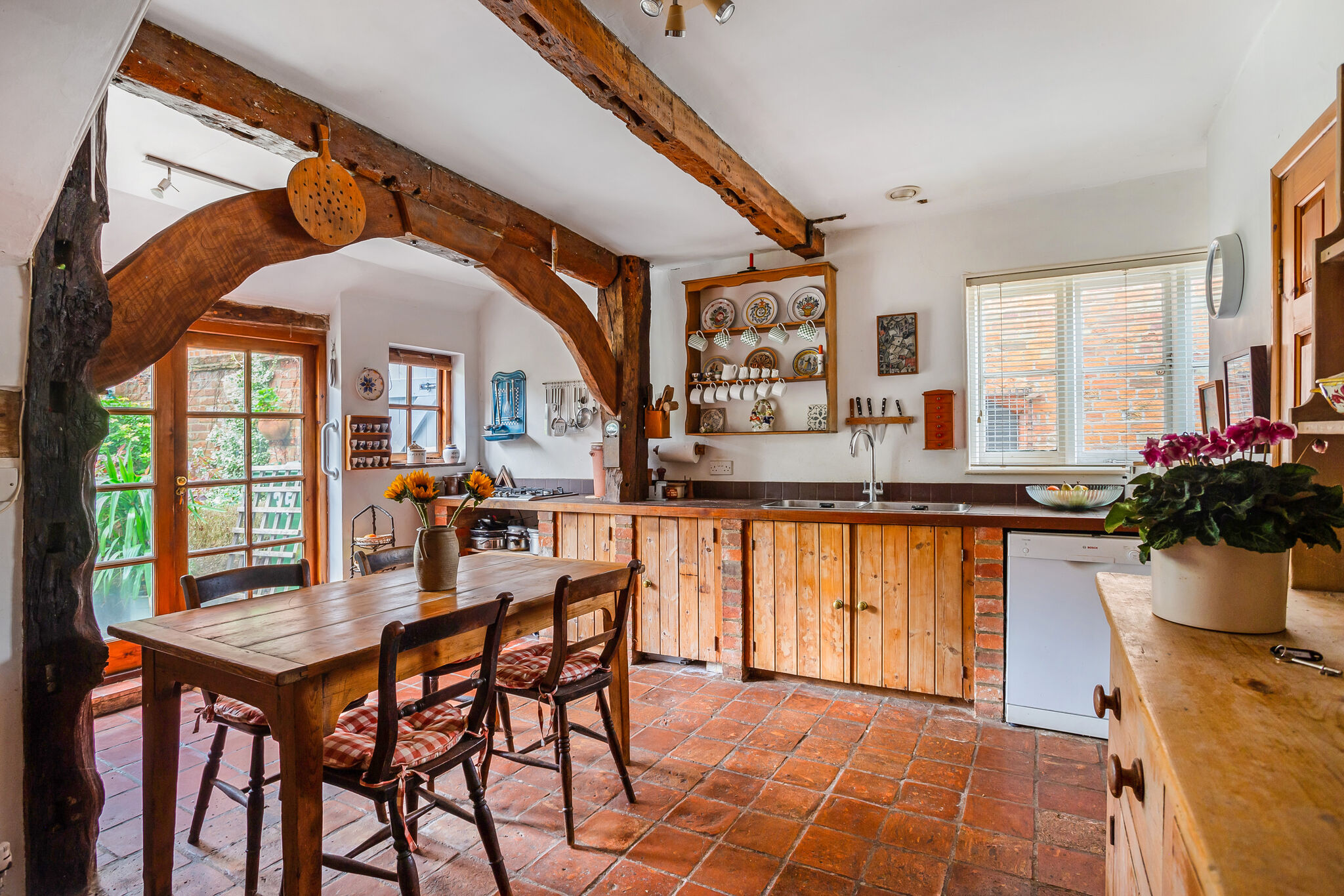 4 bedroom end terrace house for sale 0