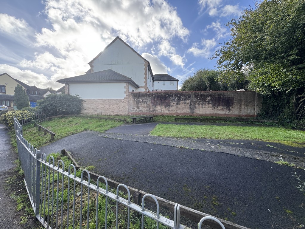 Highfield Park Play Area, Highfield Park, Saltash photo 5