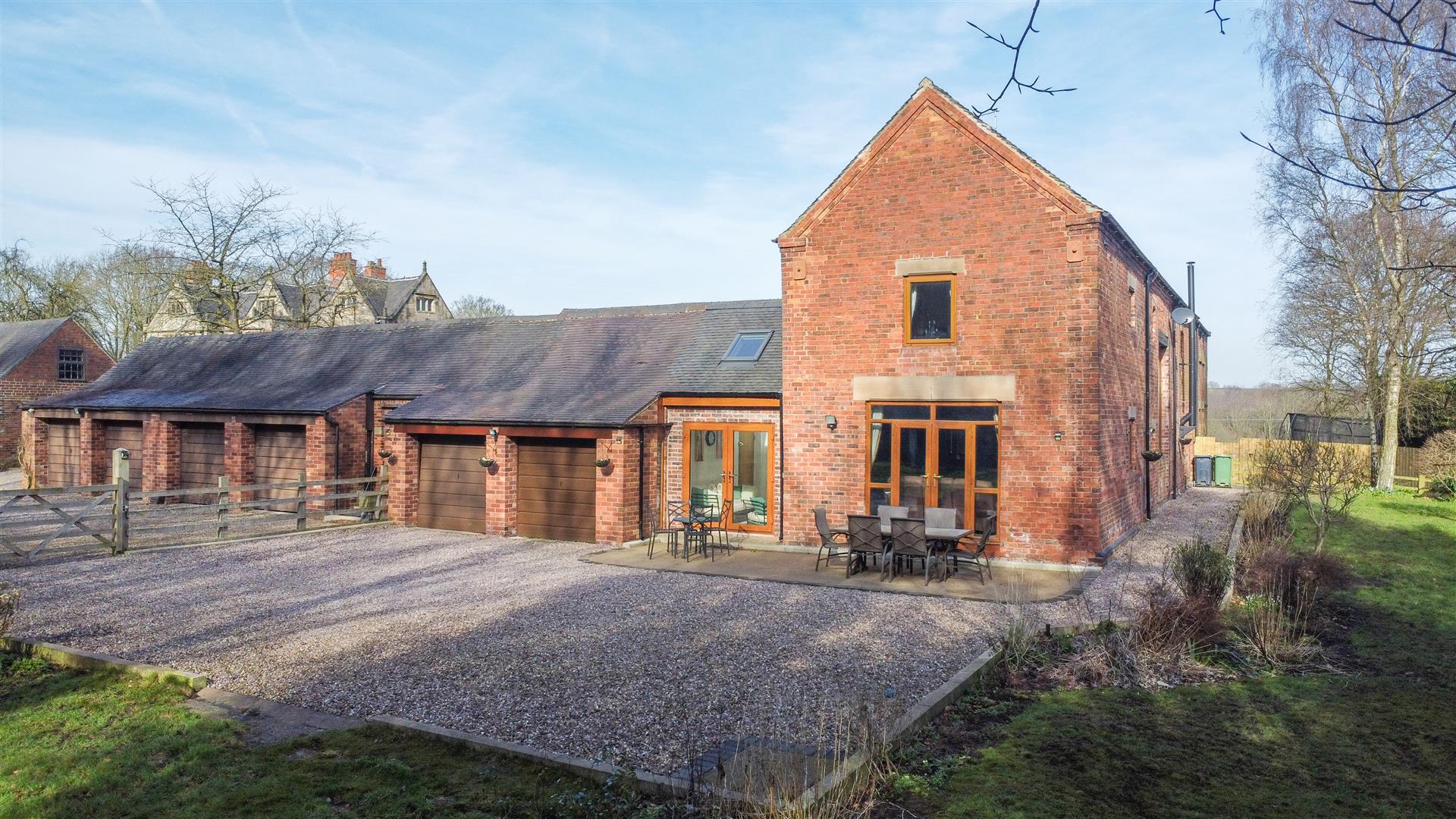 4-bed house on 1, Padley Hall Mews, Hammersmith, £500,000