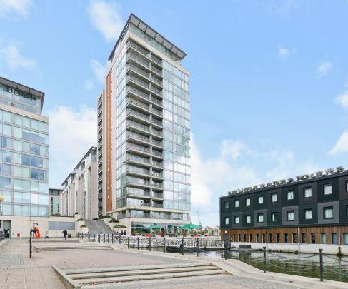 Coral Apartments 17 Western Gateway, Royal Victoria Docks photo 2