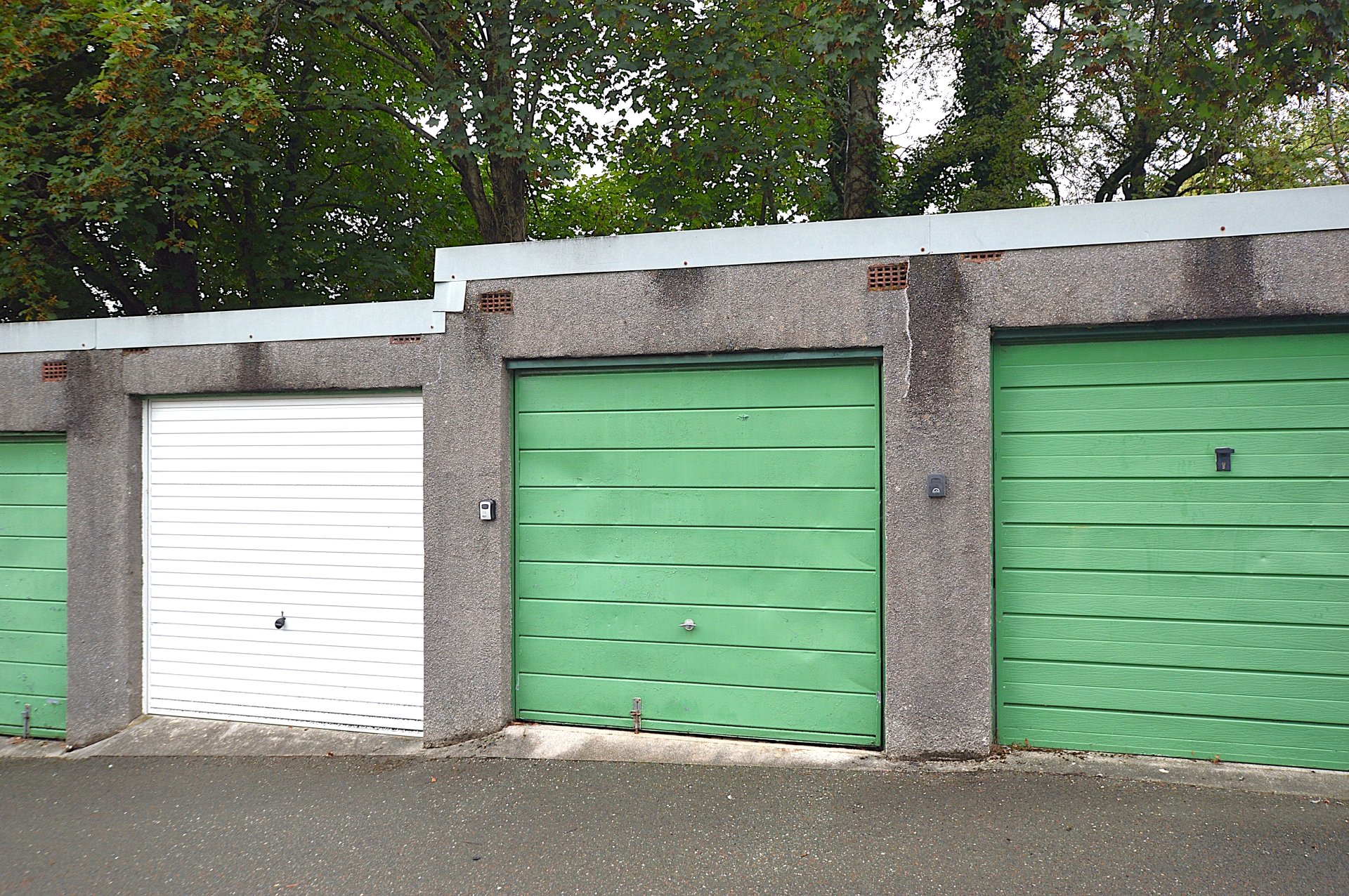 Garage 19,, Drake Gardens, Devon photo 3