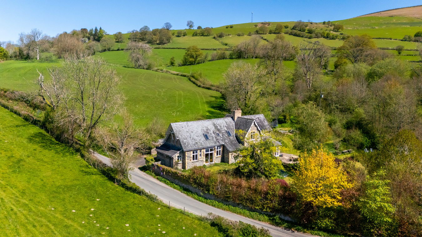 The Old School, Rhulen, Builth Wells, LD2 3UU - listing photo