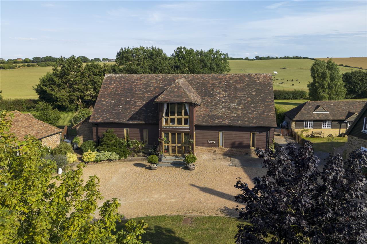 5 bedroom detached house for sale 0