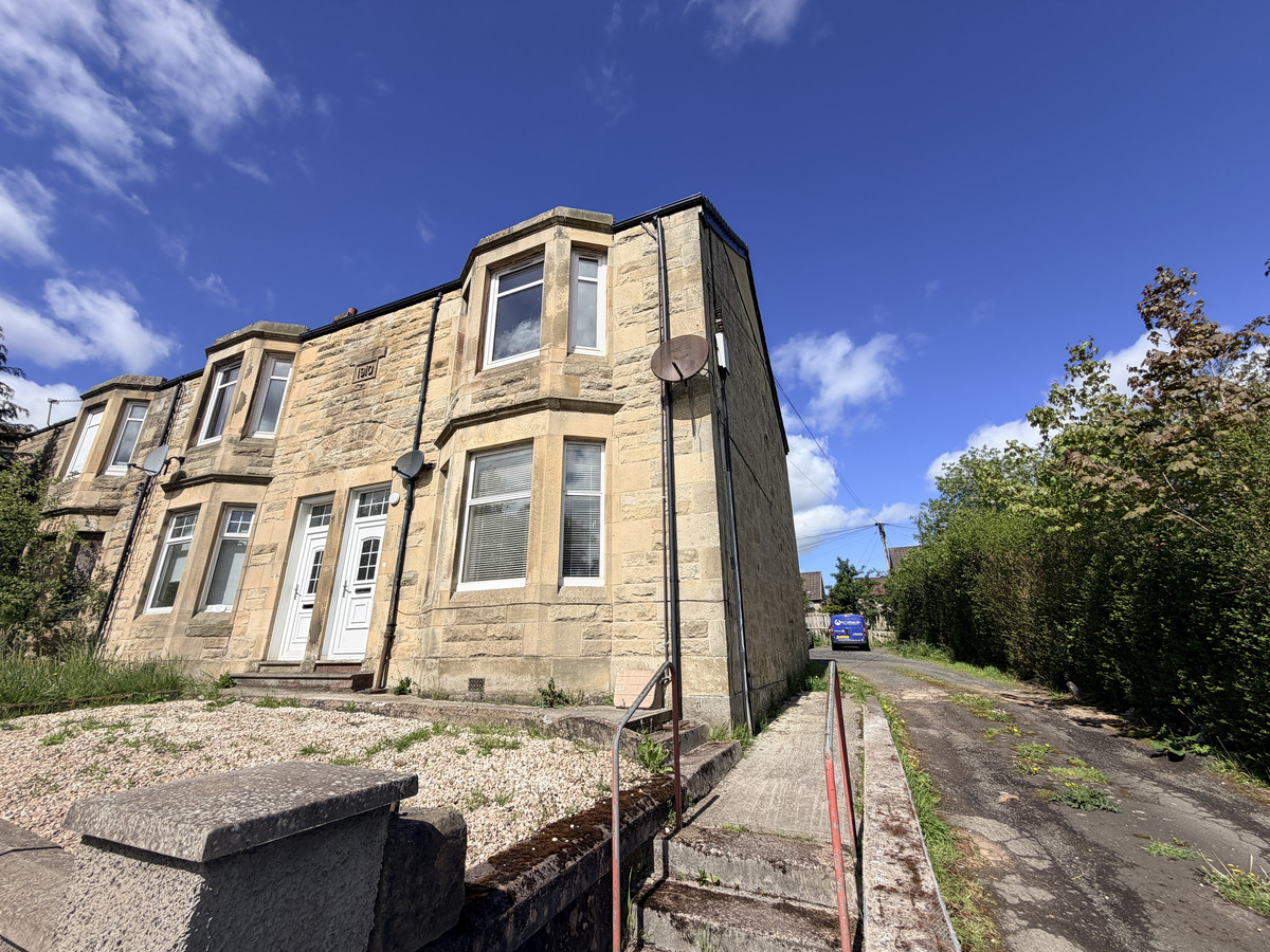 10, Thornton Road, Lanark photo 2