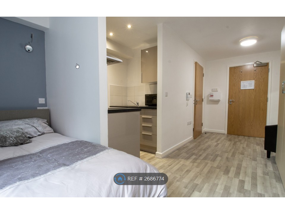 Flat, Trinity Hall Holborn Approach, Leeds photo 5