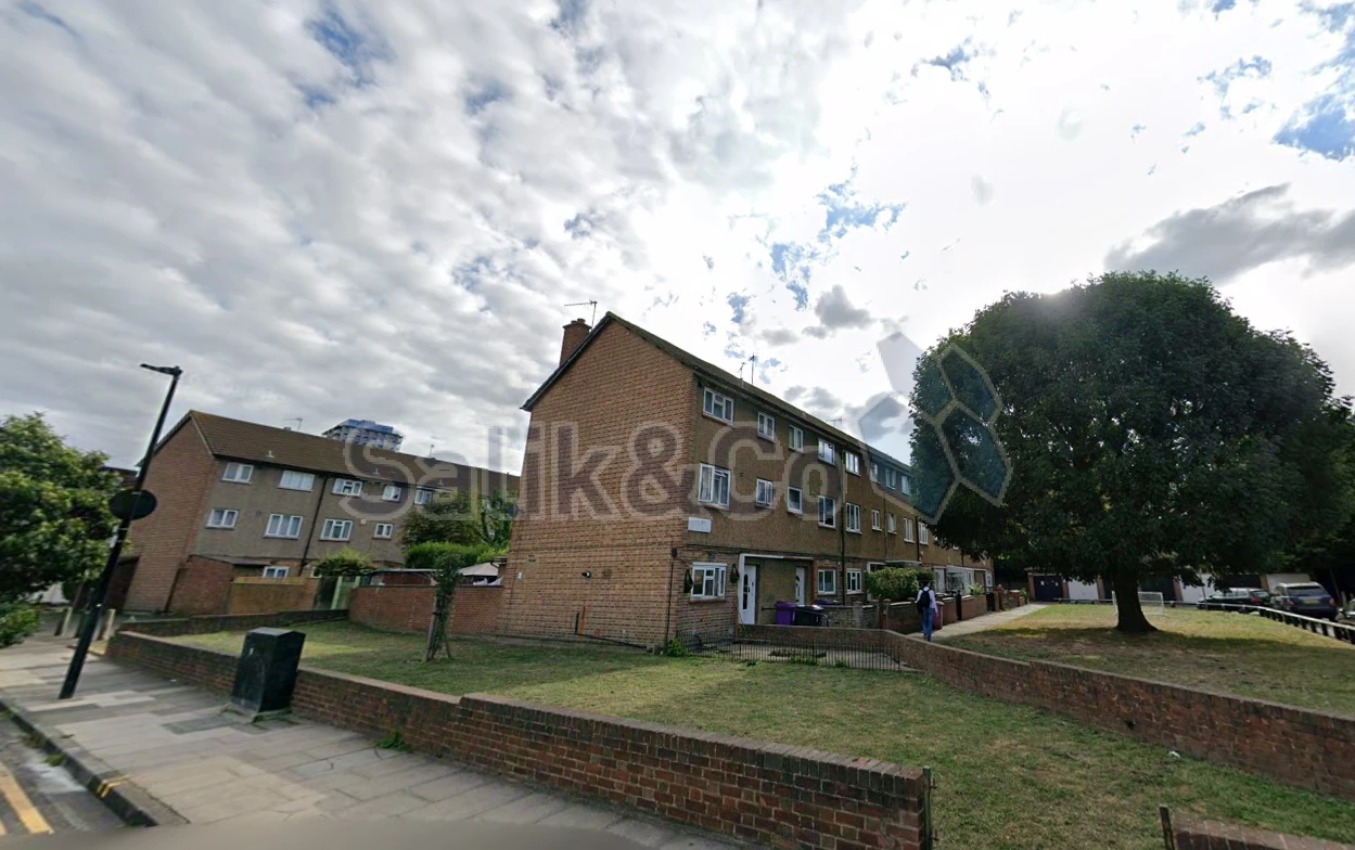 7 Daniel Bolt Close, Uamvar Street, London photo 2