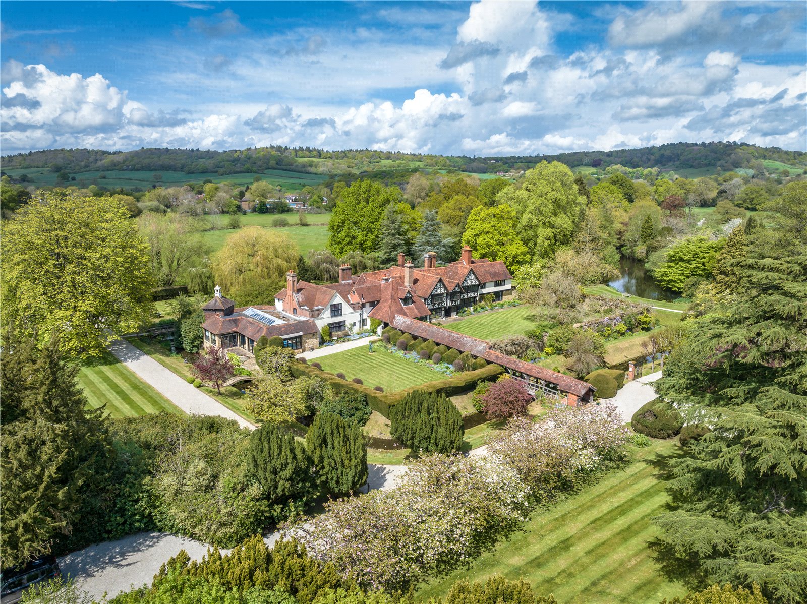 10 bedroom detached house for sale 0