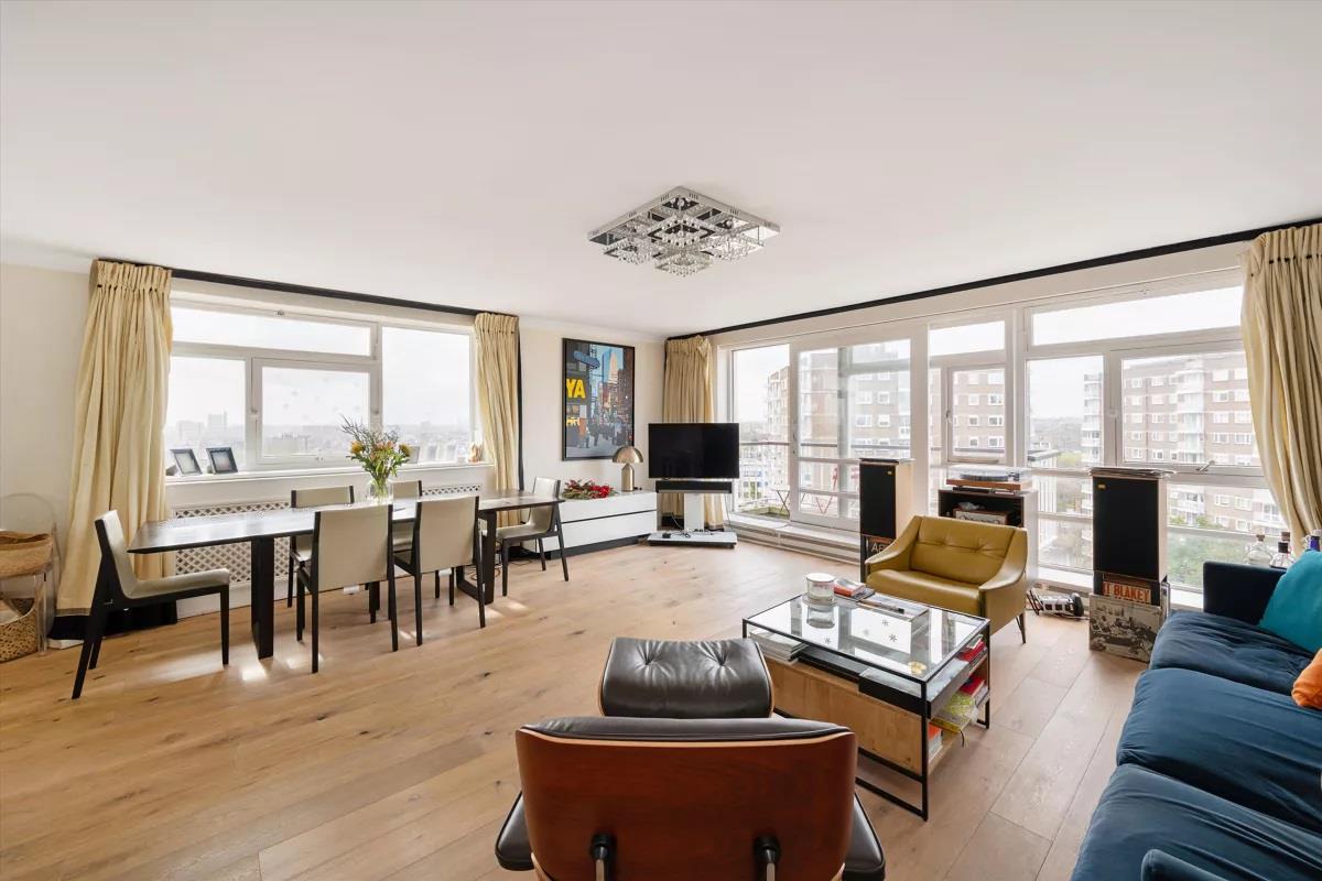 3 bedroom flat for sale 0