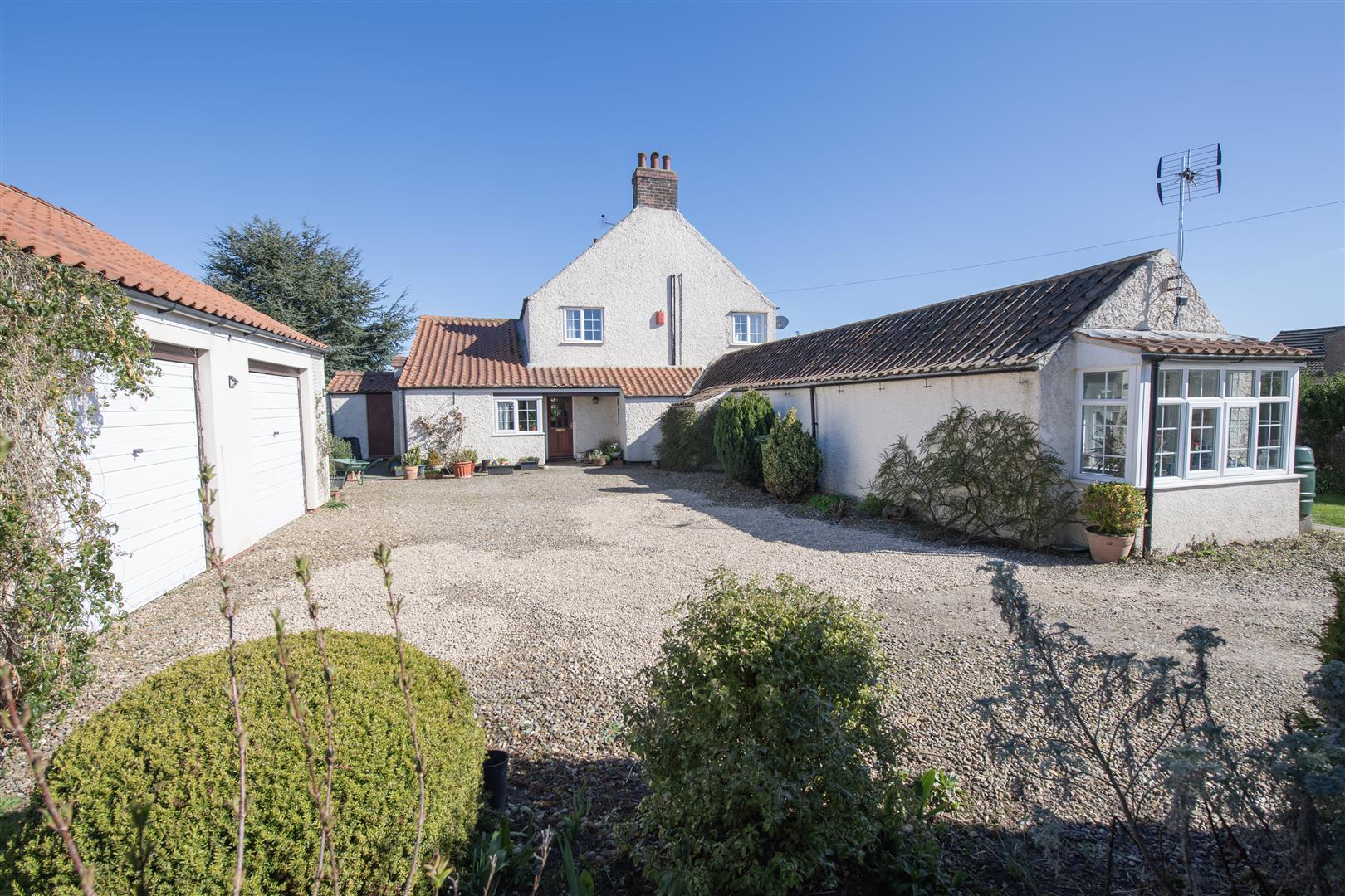 38, Hutton Road, Cranswick photo 3