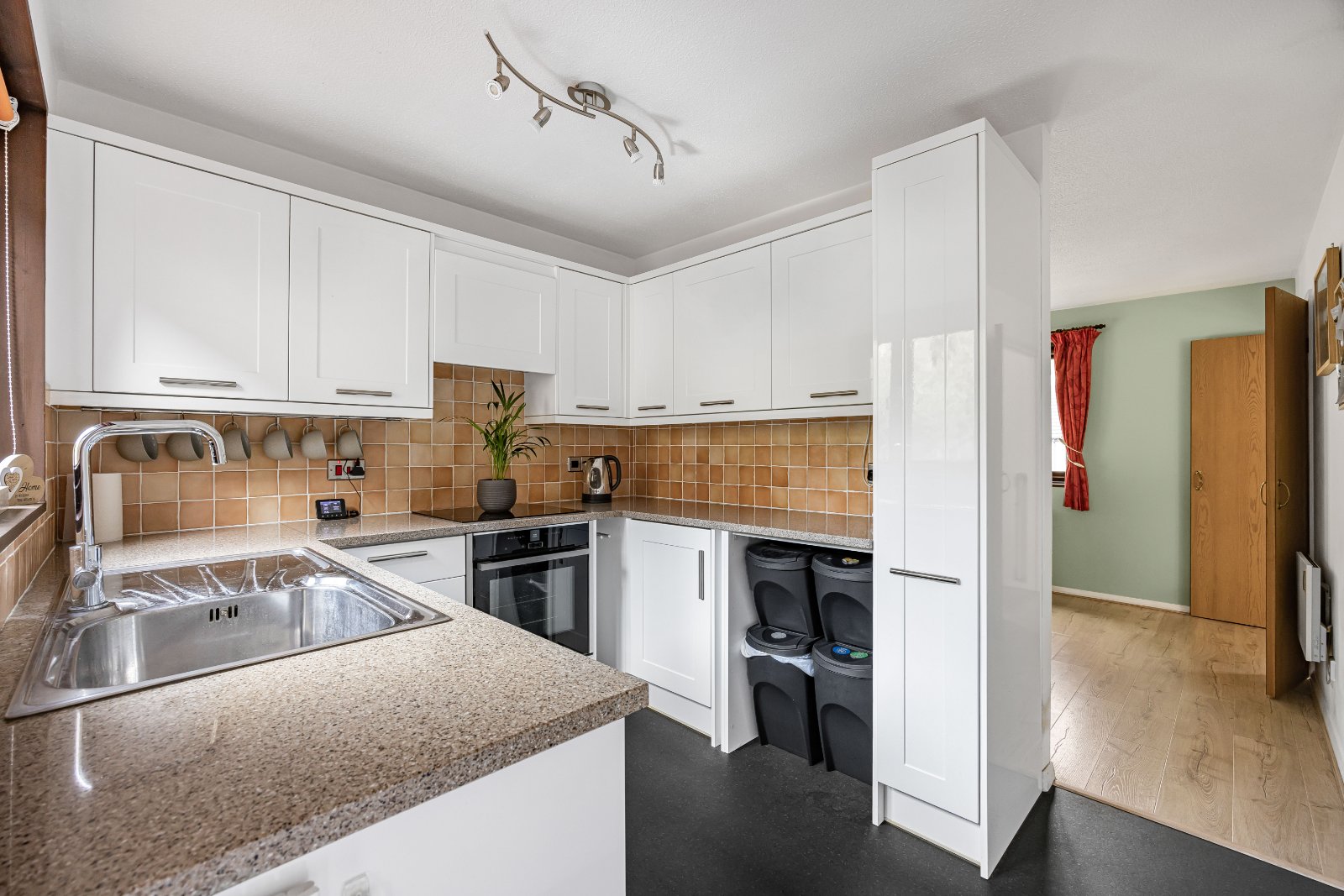 72, Sandford Leaze, Tetbury photo 4