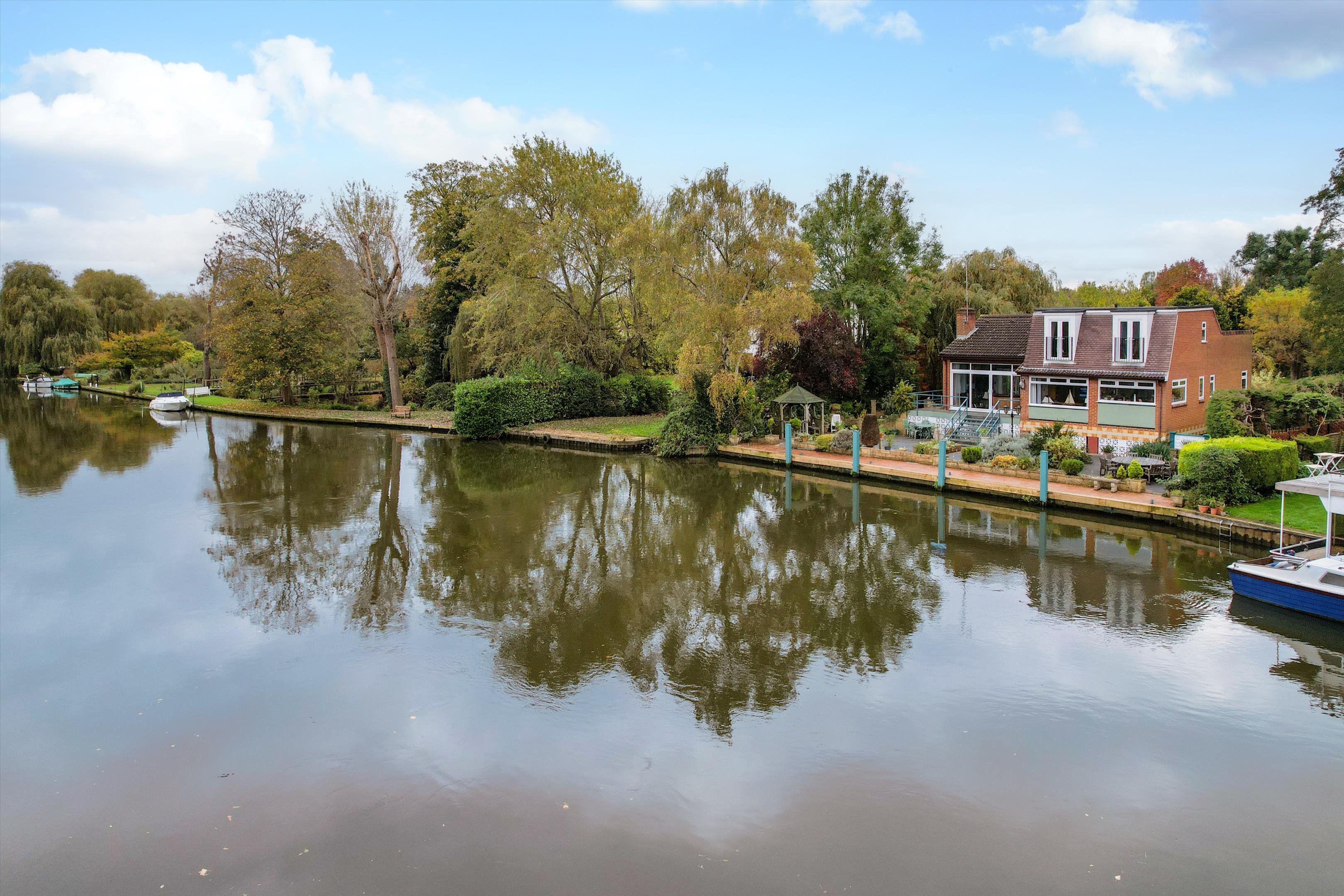 2 bedroom detached house for sale 0