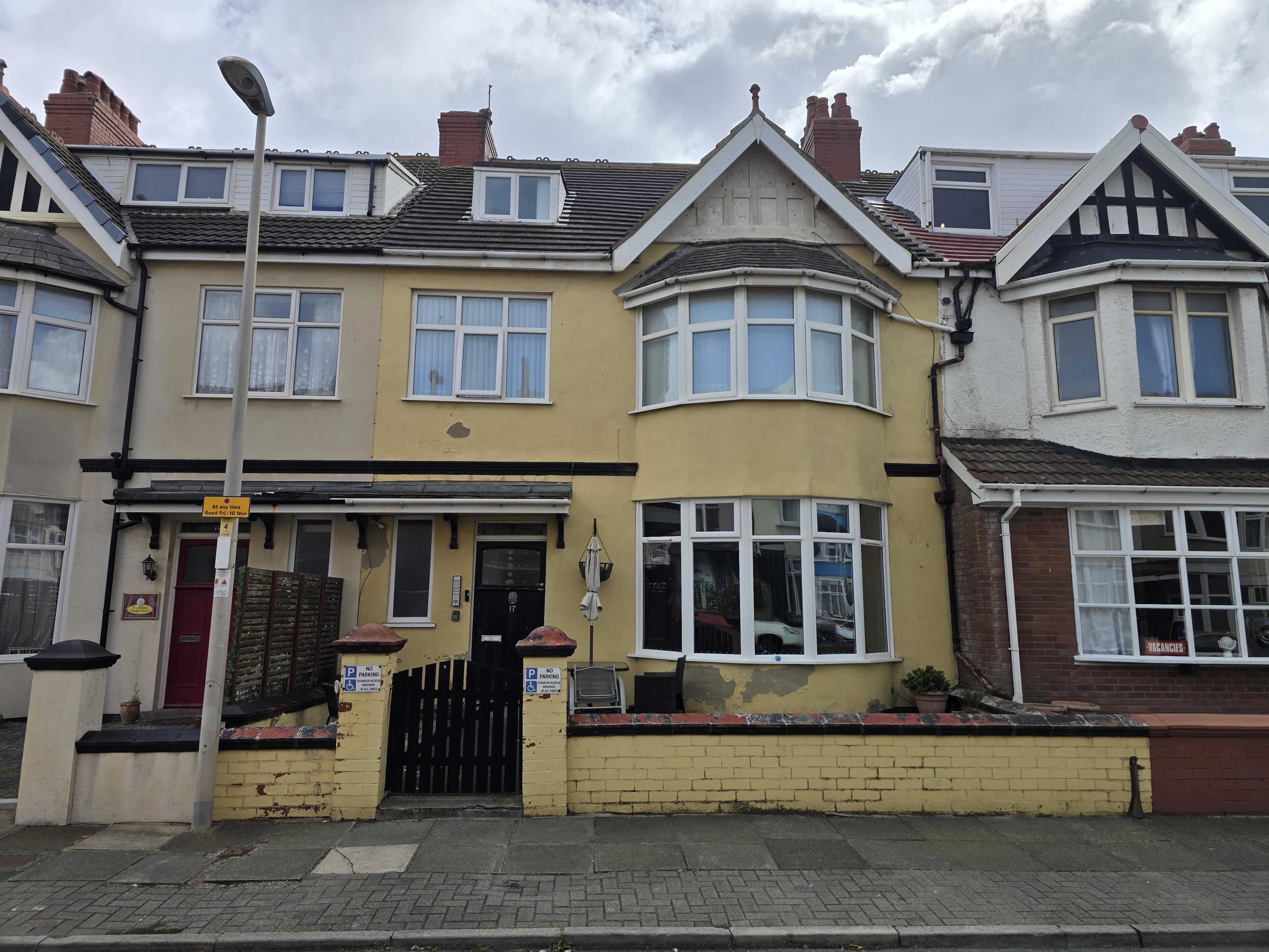 Flats 1 - 5, 17, Gynn Avenue, Blackpool photo 4