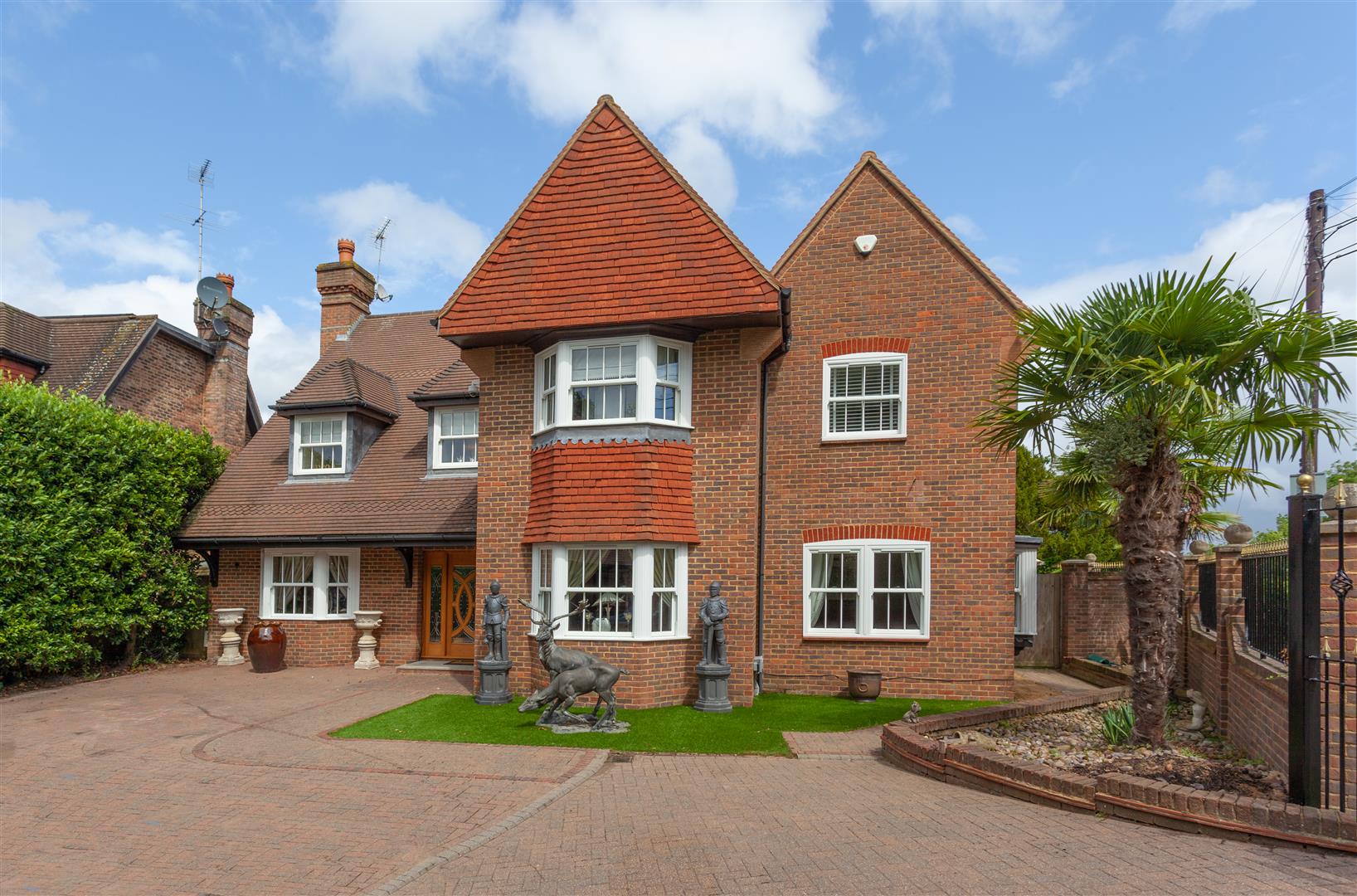 Photos of St. James Road, Goffs Oak, Waltham Cross EN7 62781792