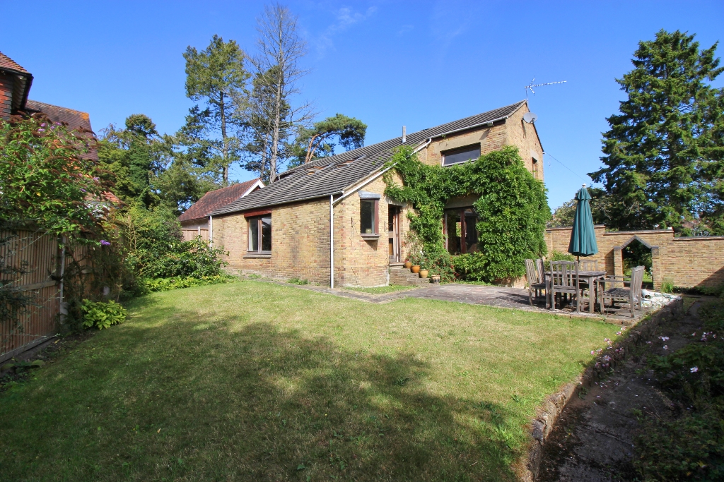 Photos of Maidstone Road, Borough Green TN15 65527365 PrimeLocation