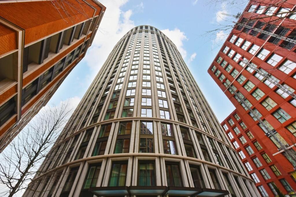 13 Wallgrave Road, London photo 3