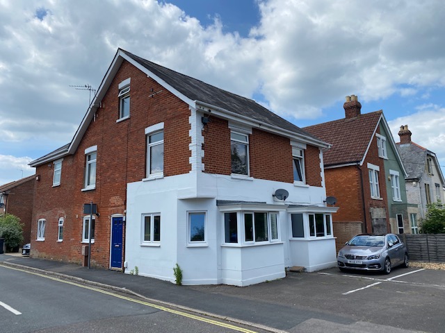 157B, London Road, Waterlooville photo 2