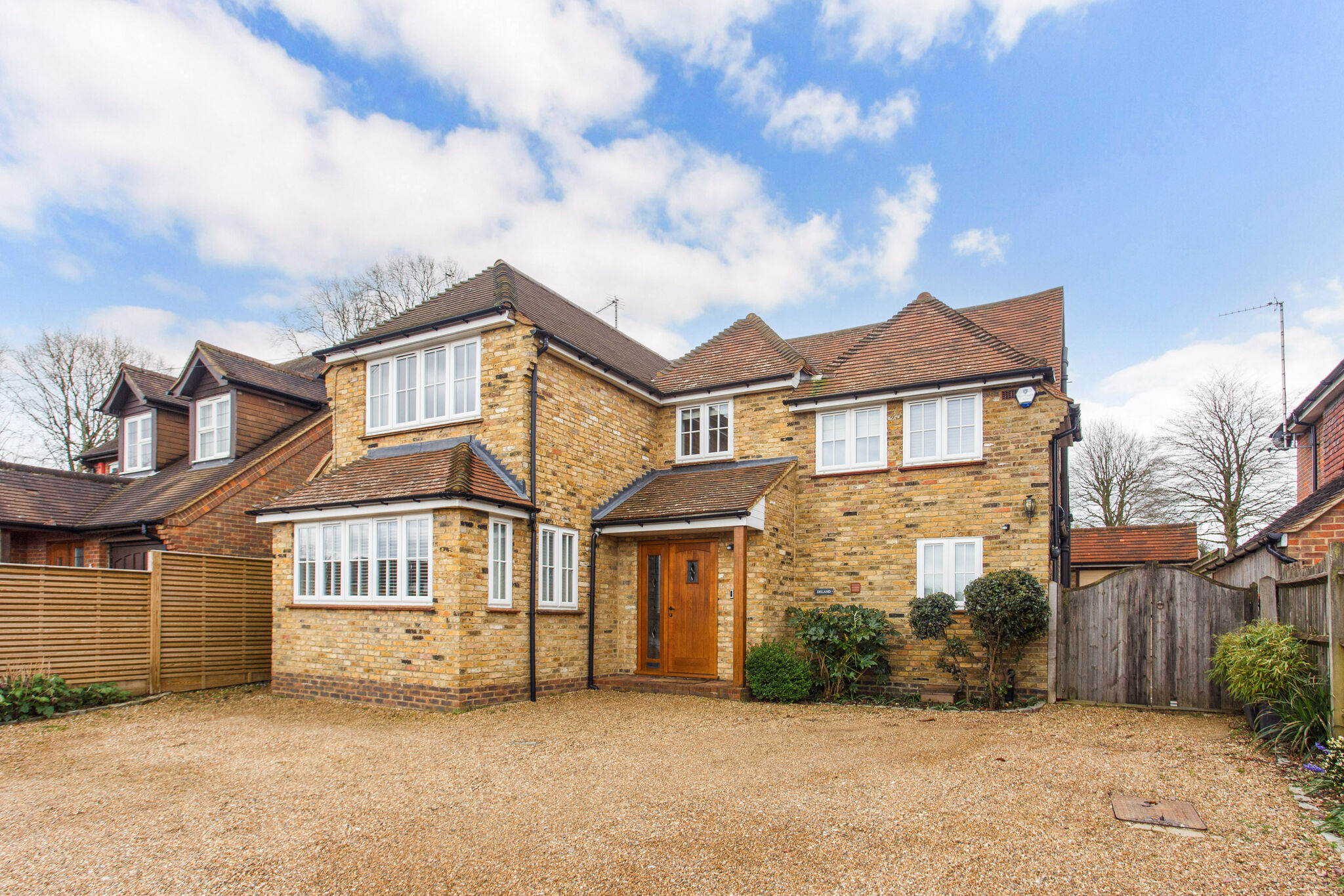 5 bedroom detached house for sale