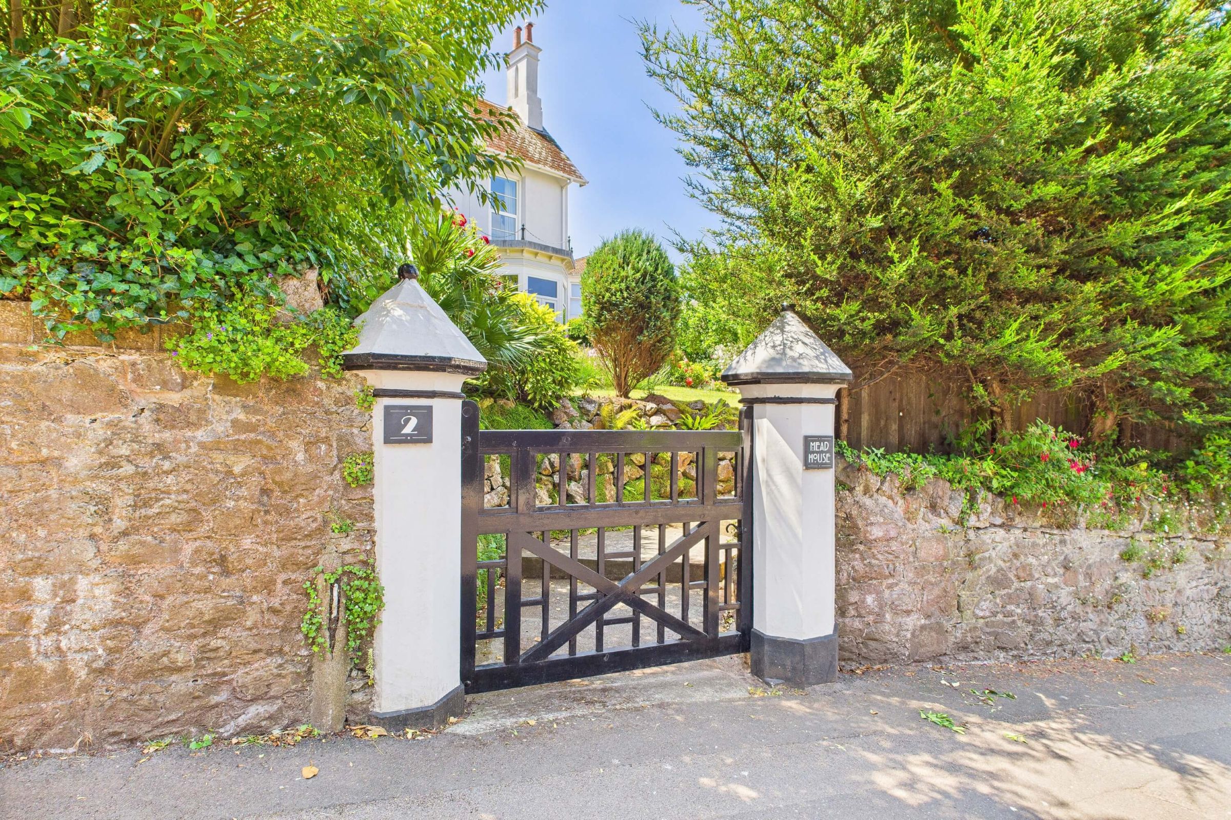 2, Mead House, Torquay photo 4
