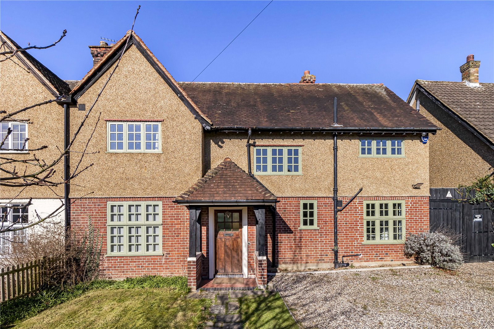 4 bedroom semi-detached house for sale 0