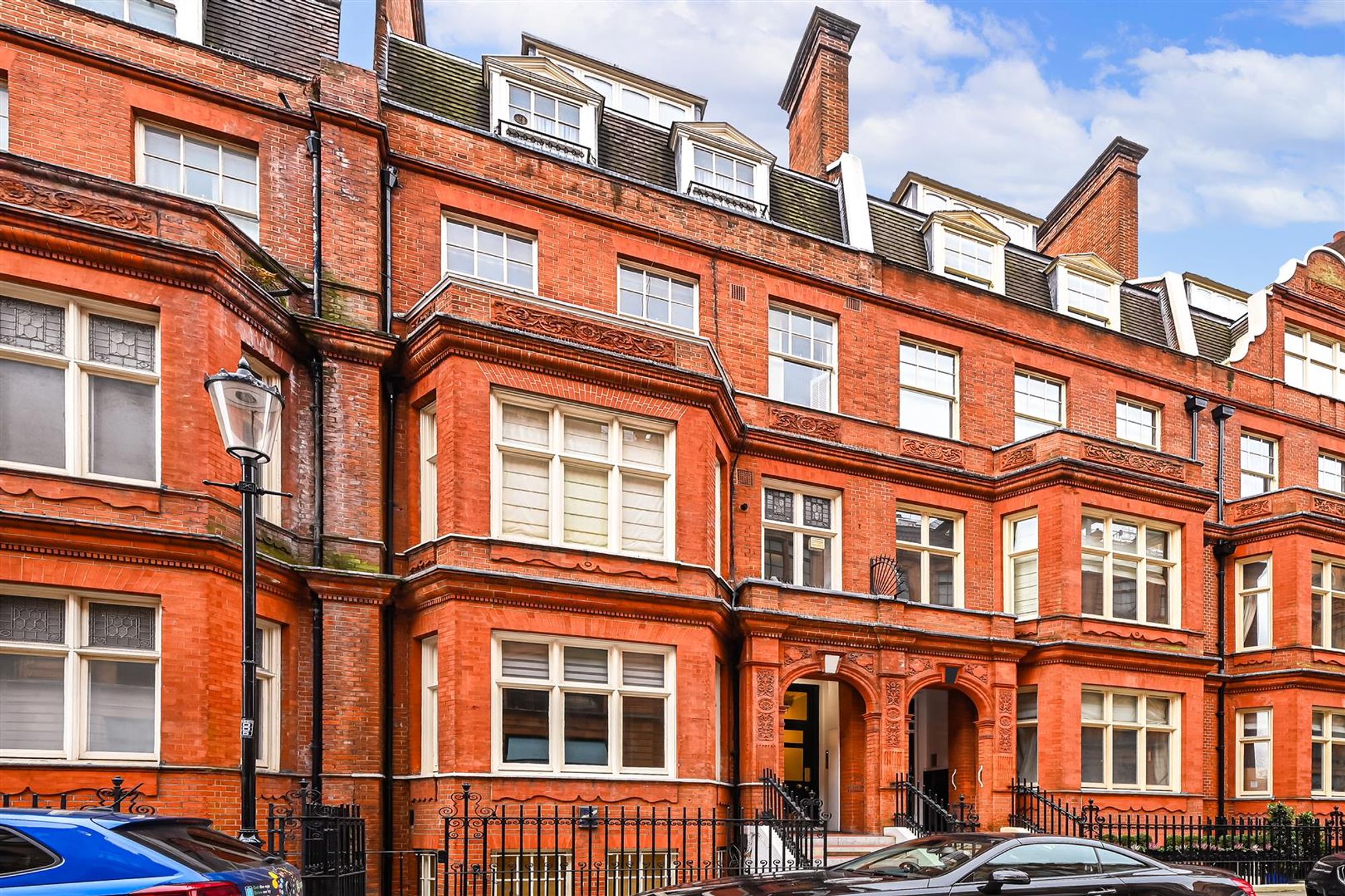 2 bedroom flat for sale 0