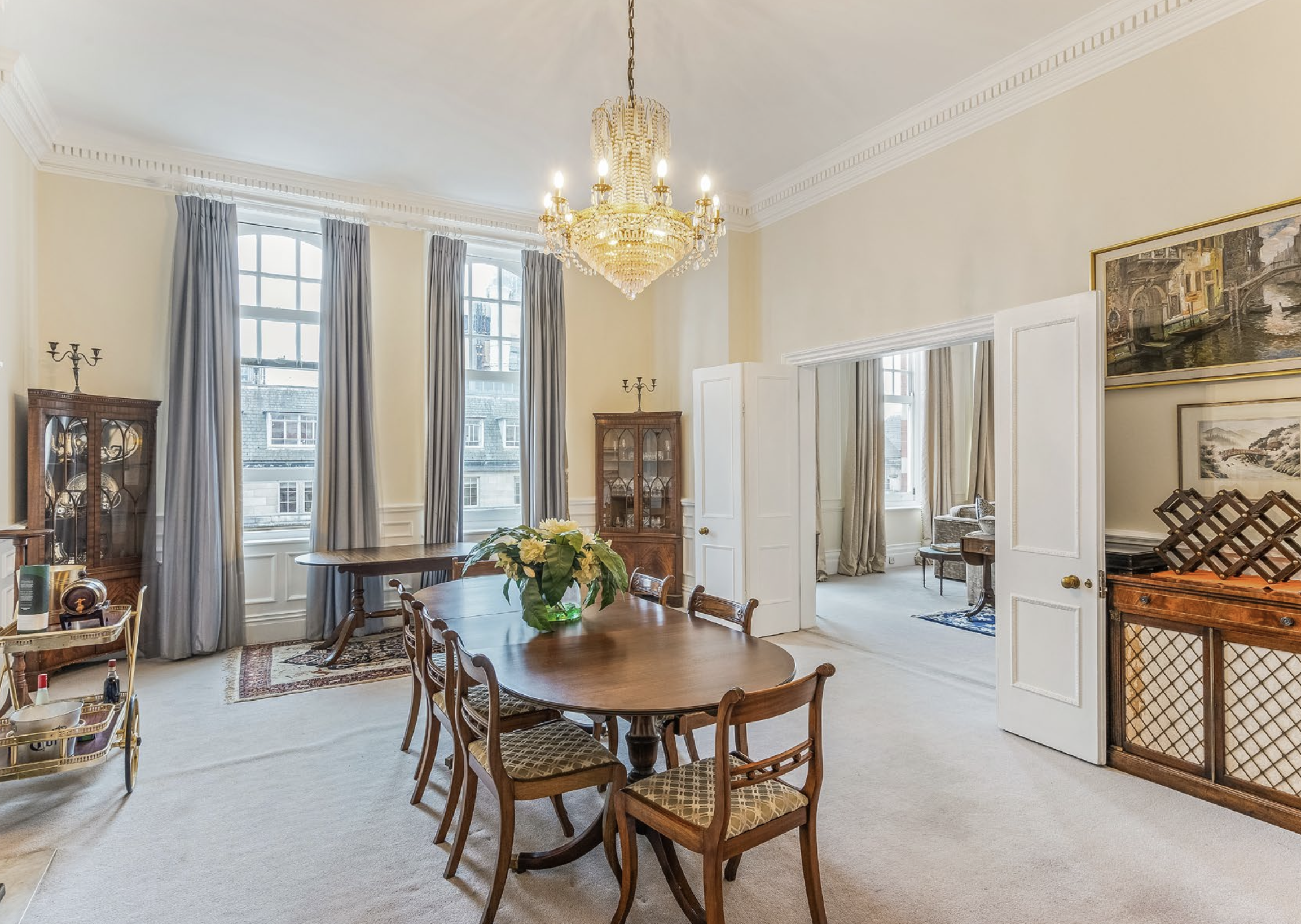 4 bedroom flat for sale 0