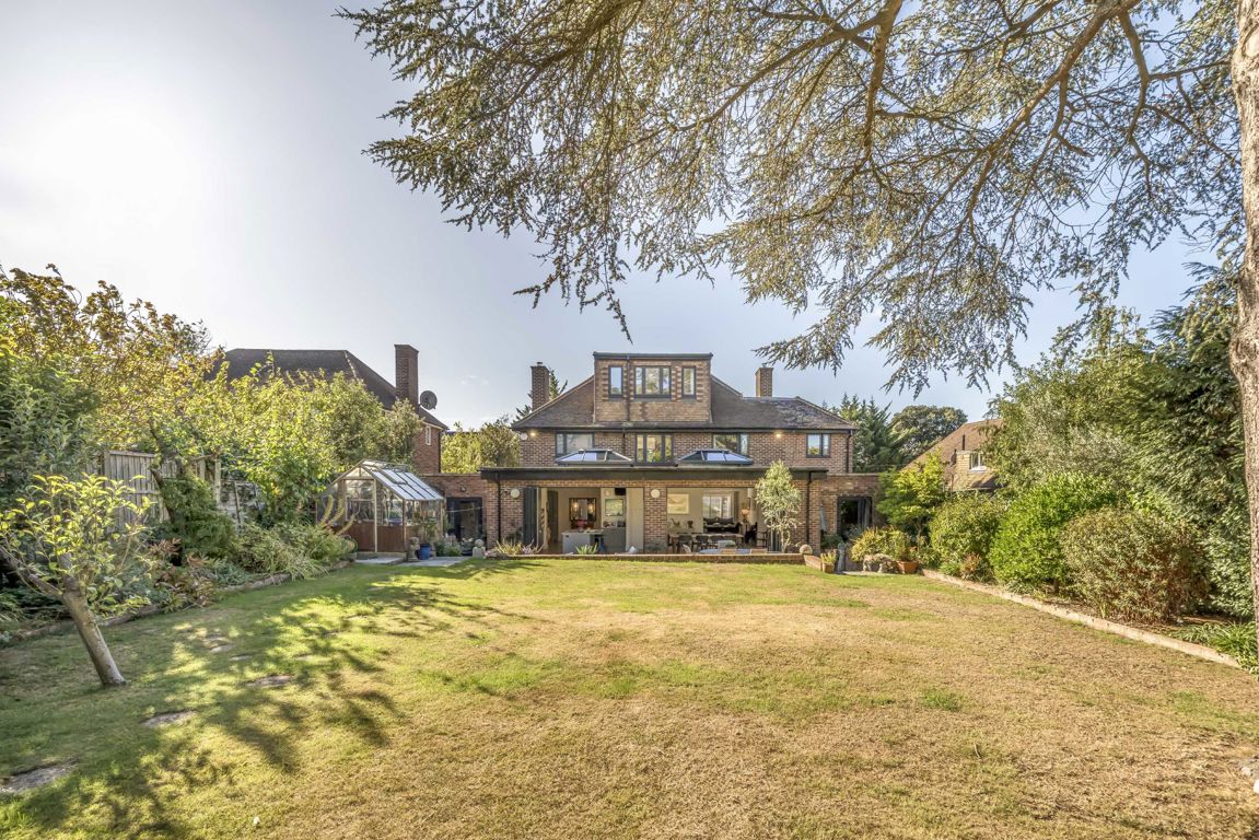 9 bedroom detached house for sale in Sidcup