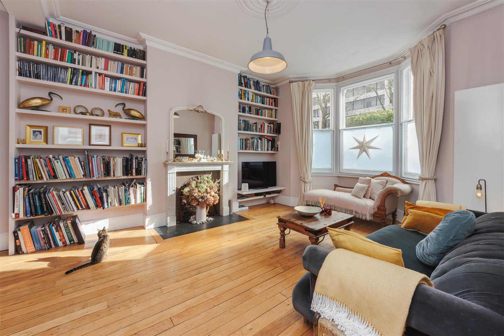 6 bedroom property for sale 0