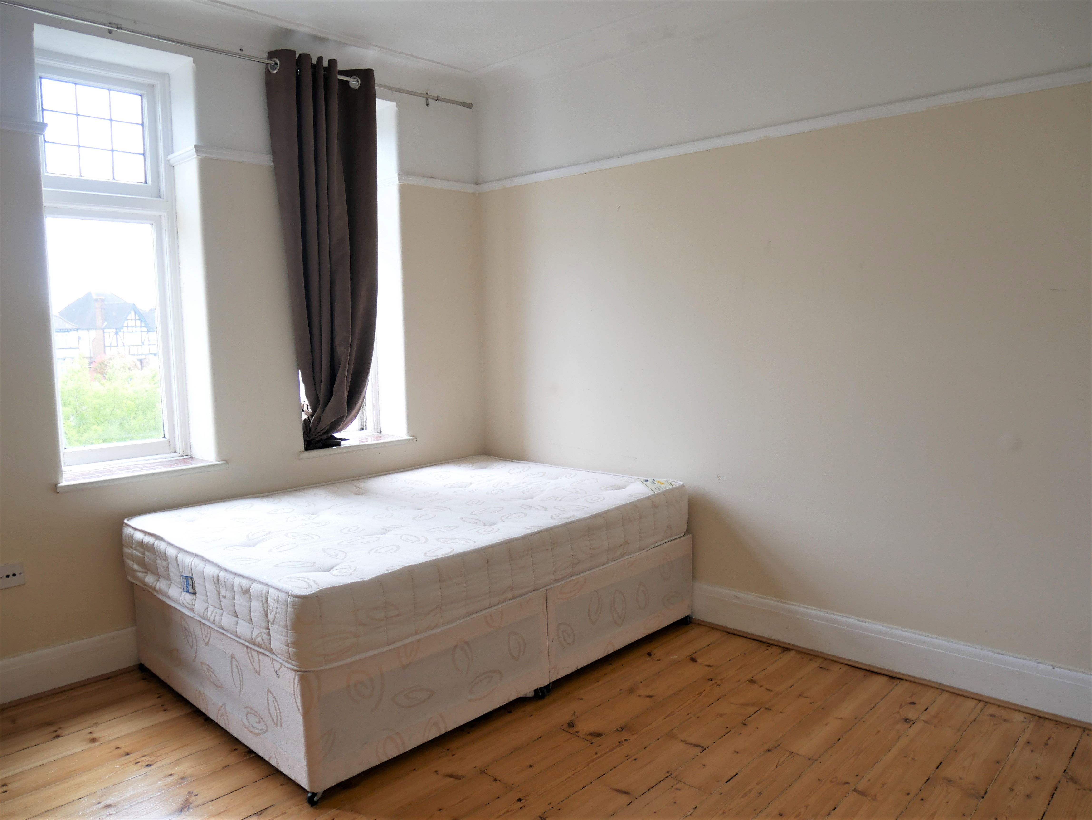Hibernia Road, Hounslow photo 5