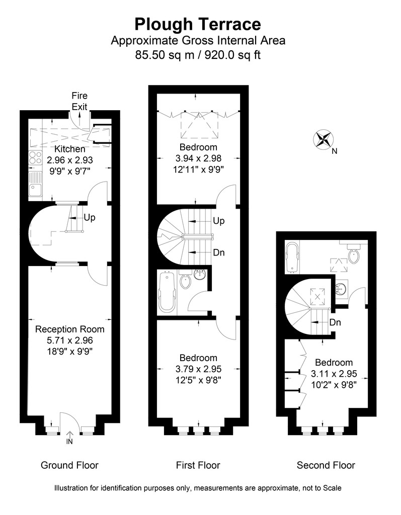 3 Bedrooms  to rent in Plough Terrace, London SW11