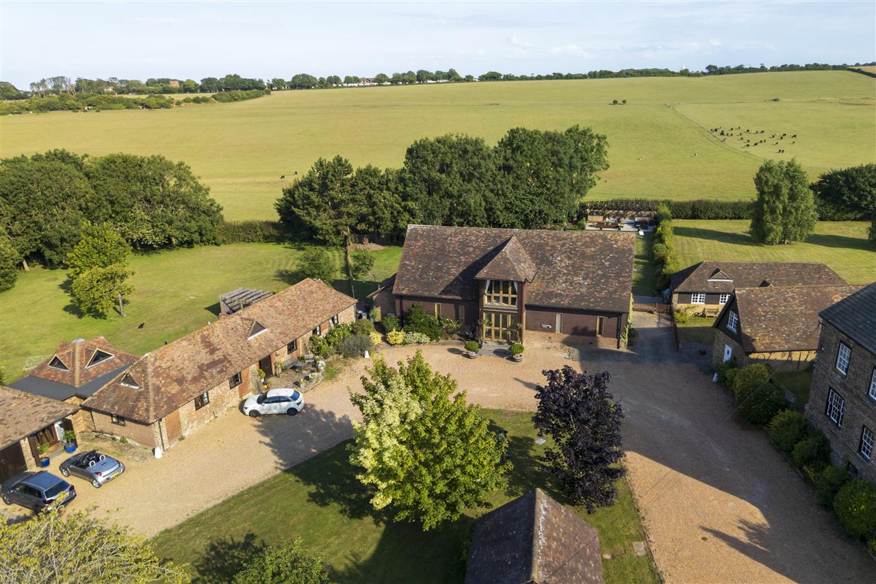 5 bedroom detached house for sale 0