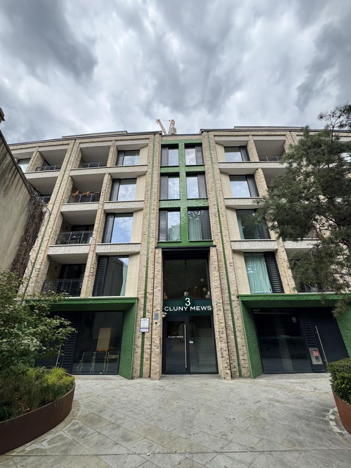 Apartment 33, 3 Cluny Mews, London photo 2