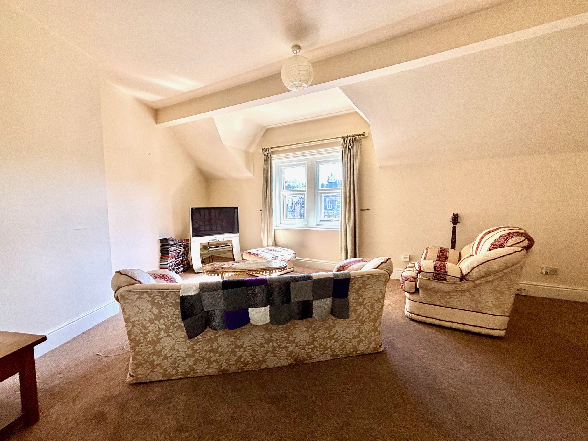 Flat 2, 8, Crown Square, Matlock photo 4